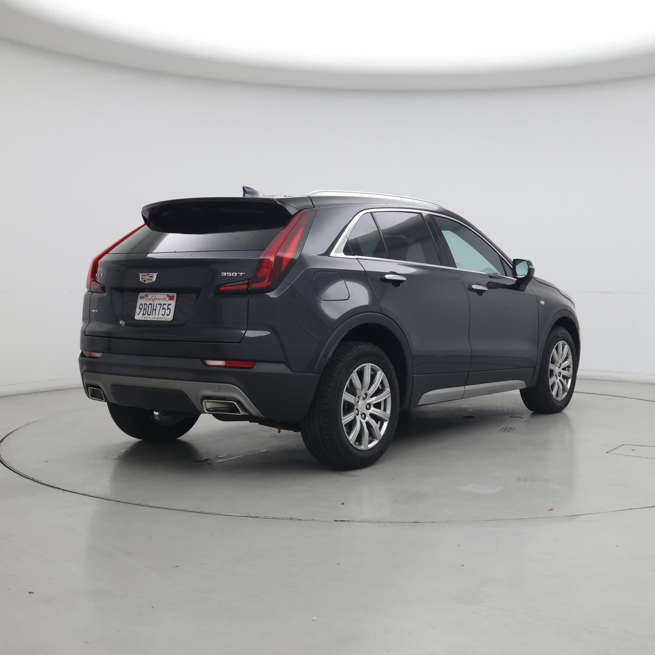 Thumbnail: 2022 Cadillac XT4 - 8