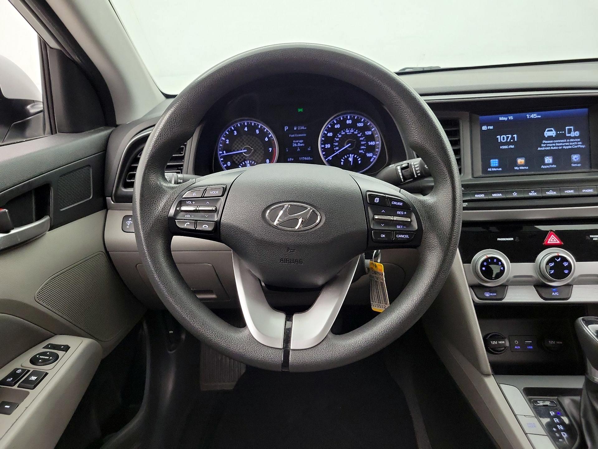 Thumbnail: 2019 Hyundai Elantra - 10