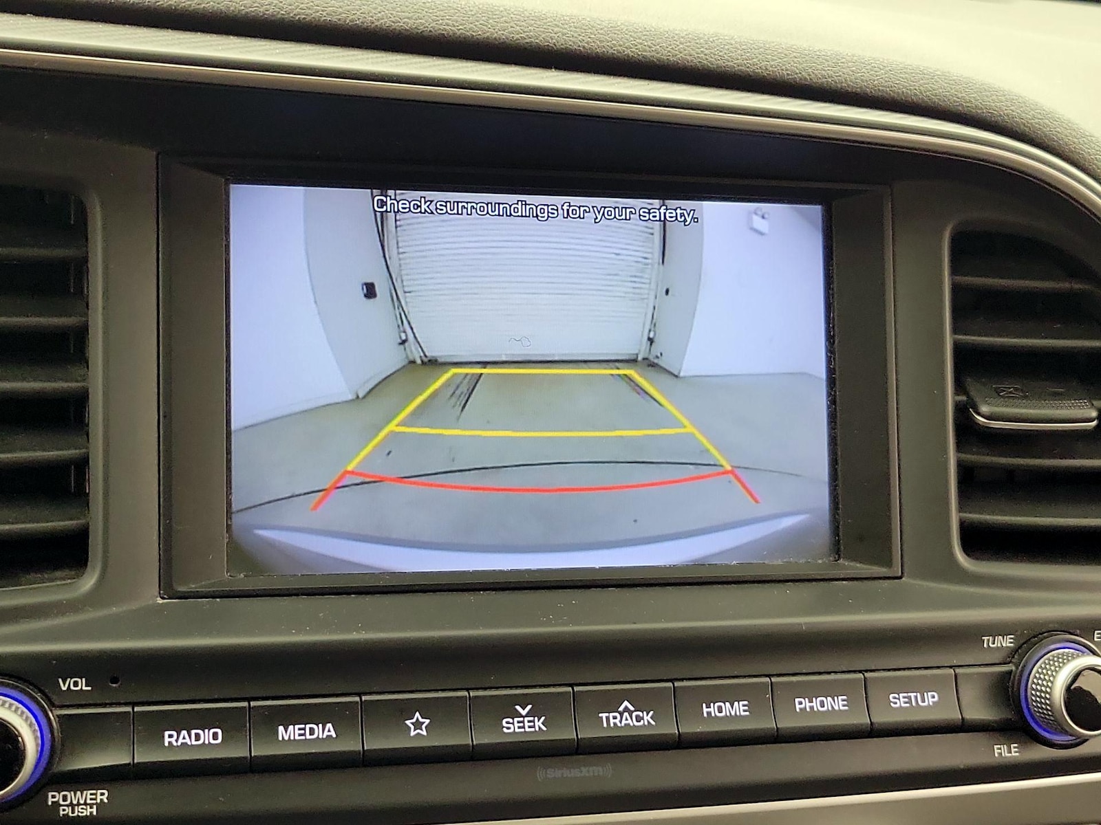 2019 Hyundai Elantra SEL - Photo 15