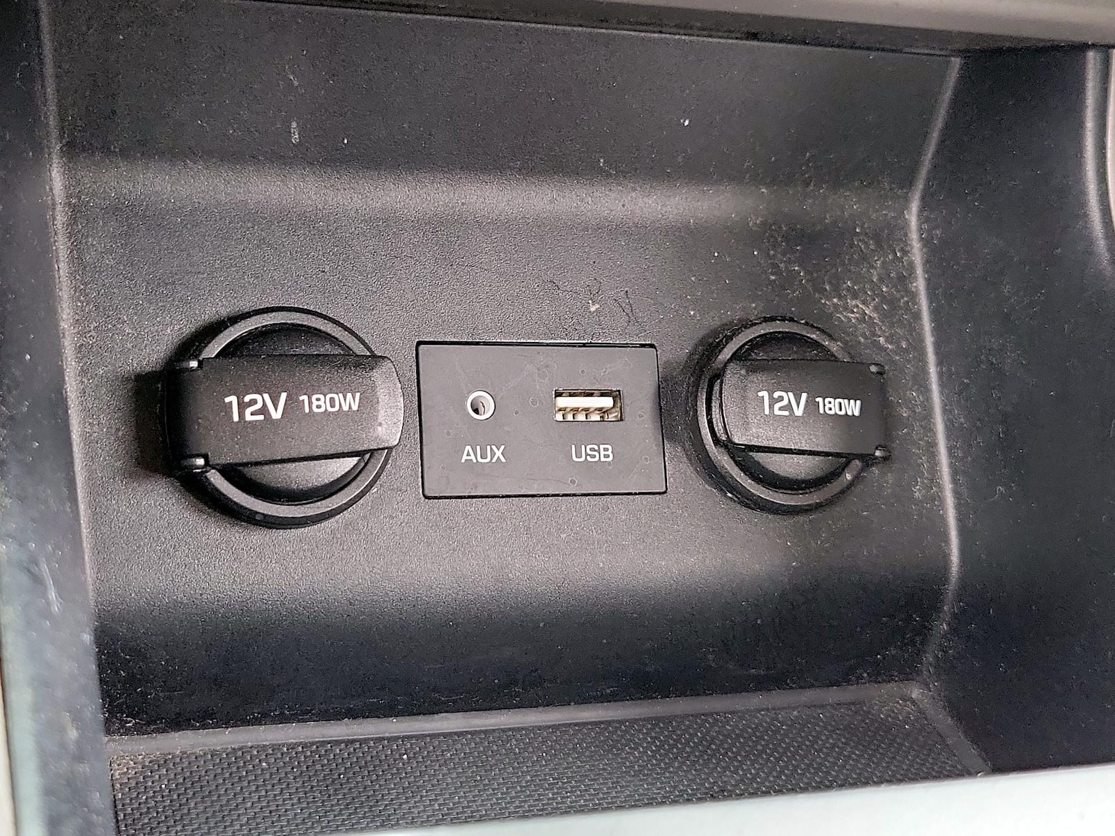 2019 Hyundai Elantra SEL - Photo 19