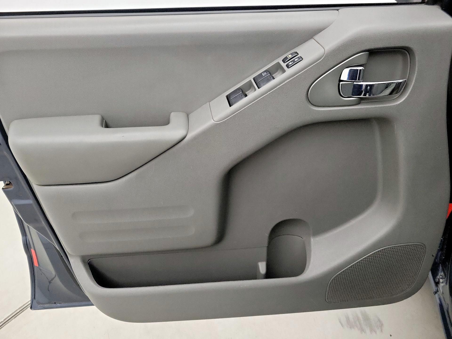 Thumbnail: 2016 Nissan Frontier - 12