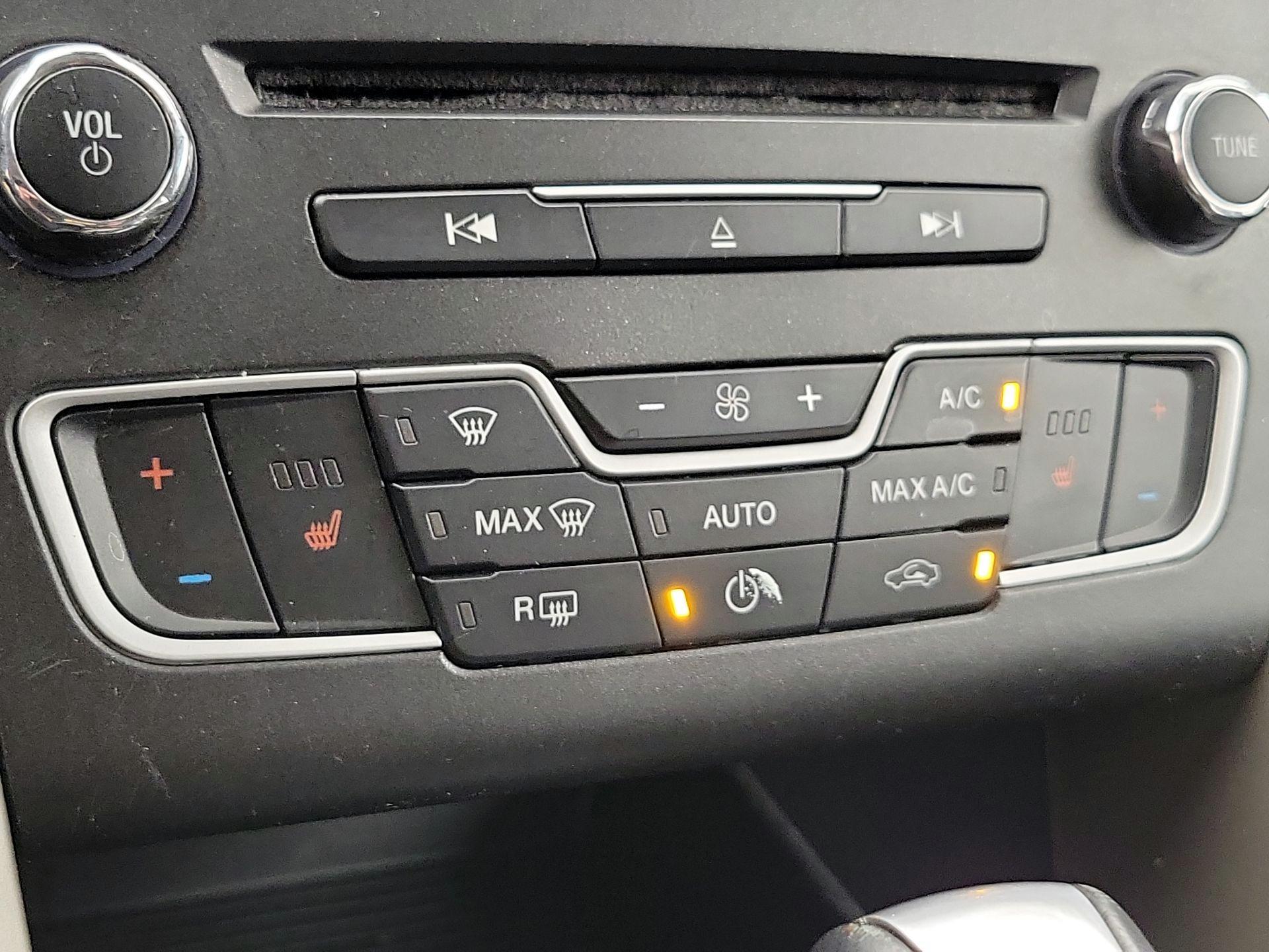 Thumbnail: 2016 Ford Fusion - 16