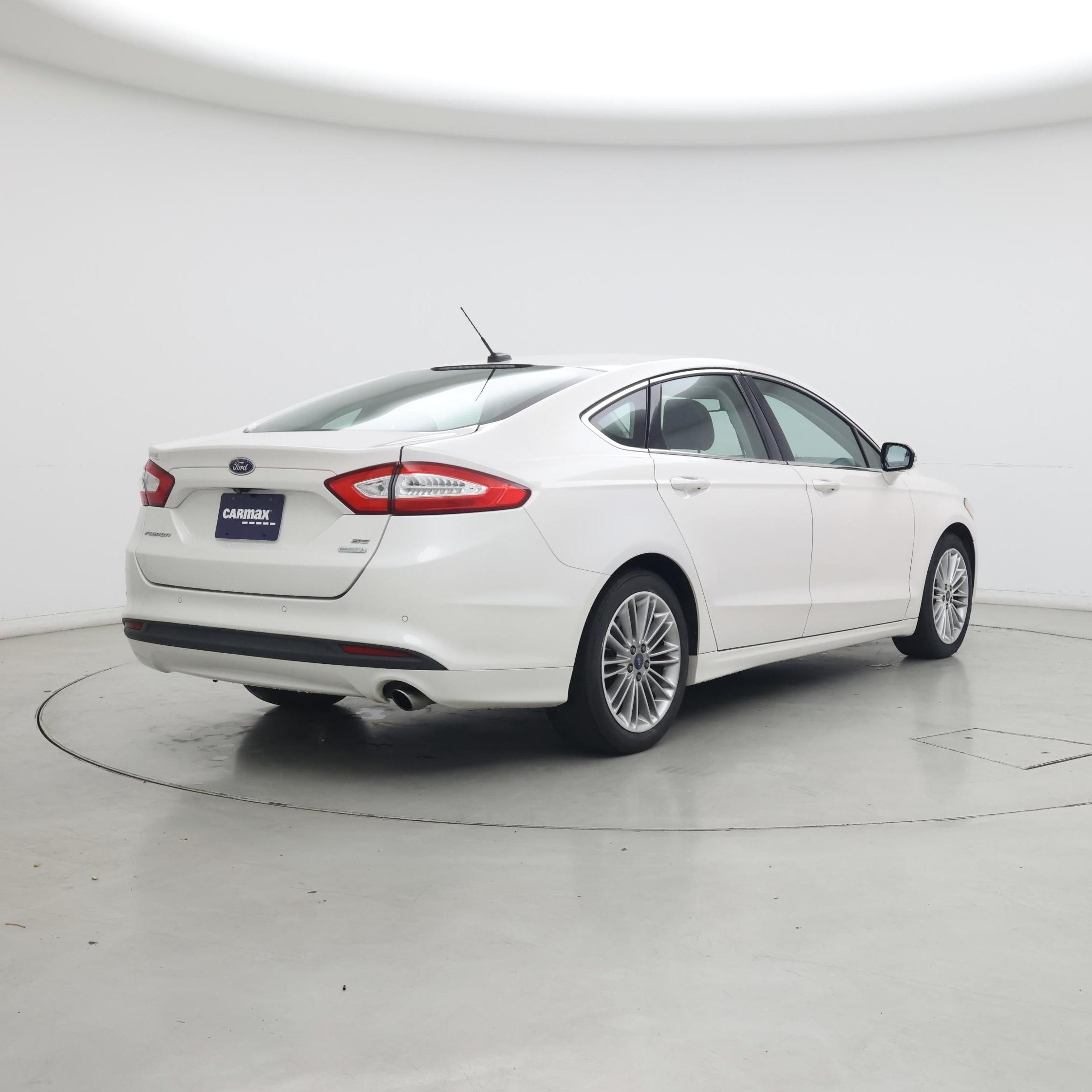 Thumbnail: 2016 Ford Fusion - 8