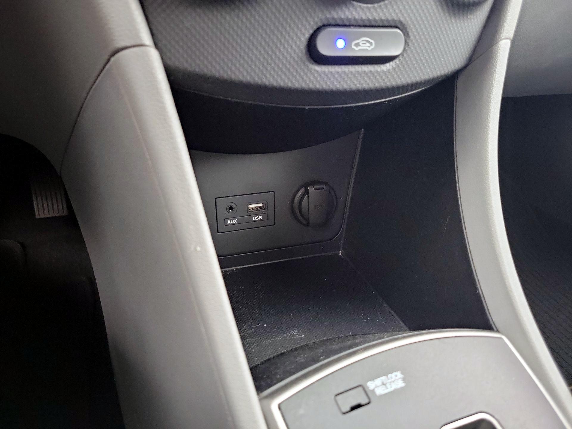 Thumbnail: 2015 Hyundai Accent - 17