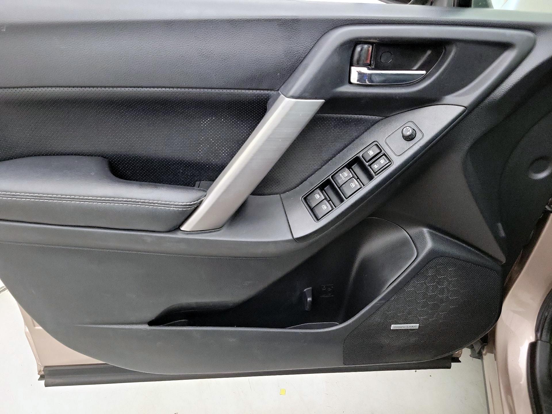 Thumbnail: 2016 Subaru Forester - 12