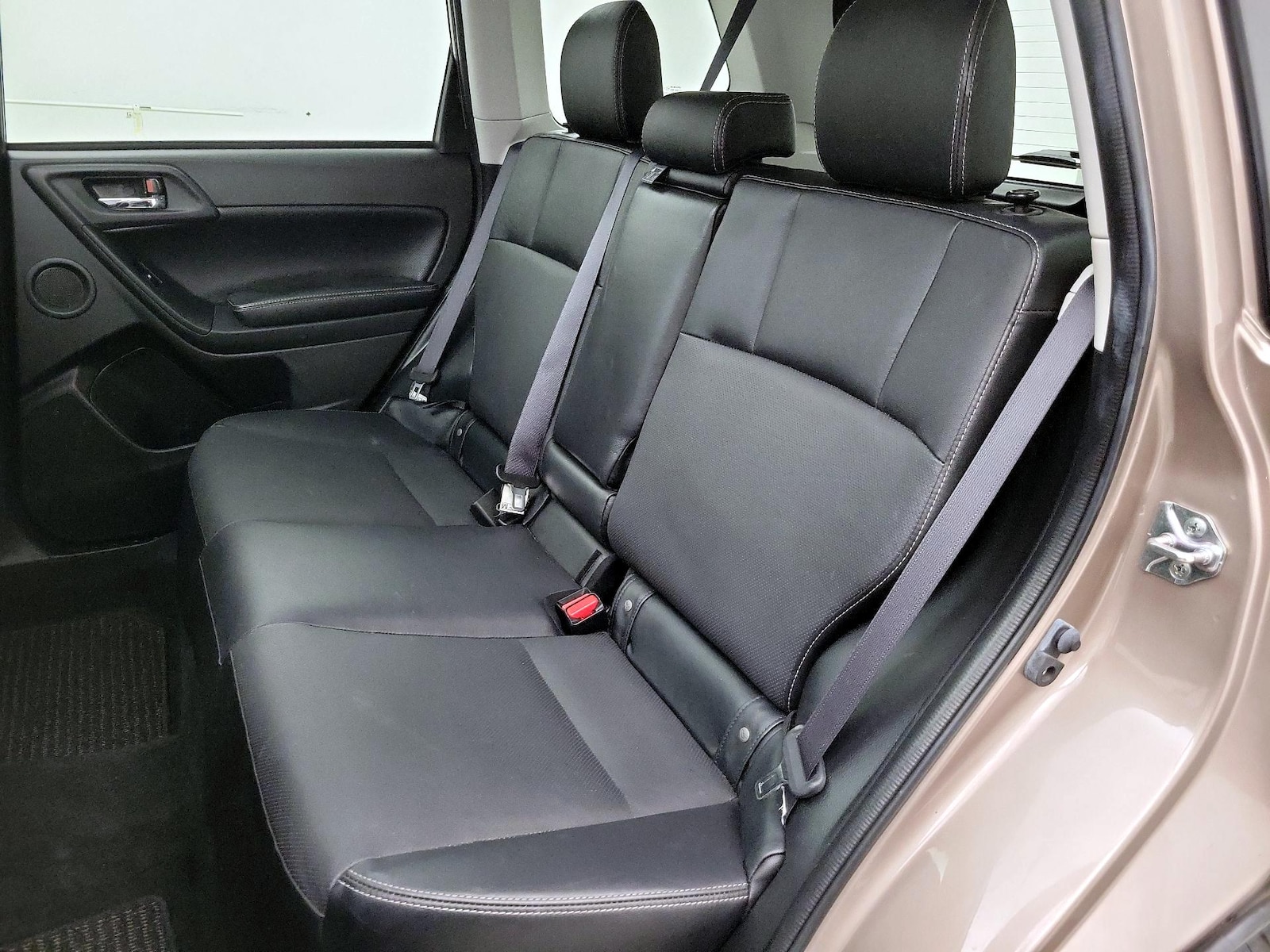 2016 Subaru Forester i Touring - Photo 20