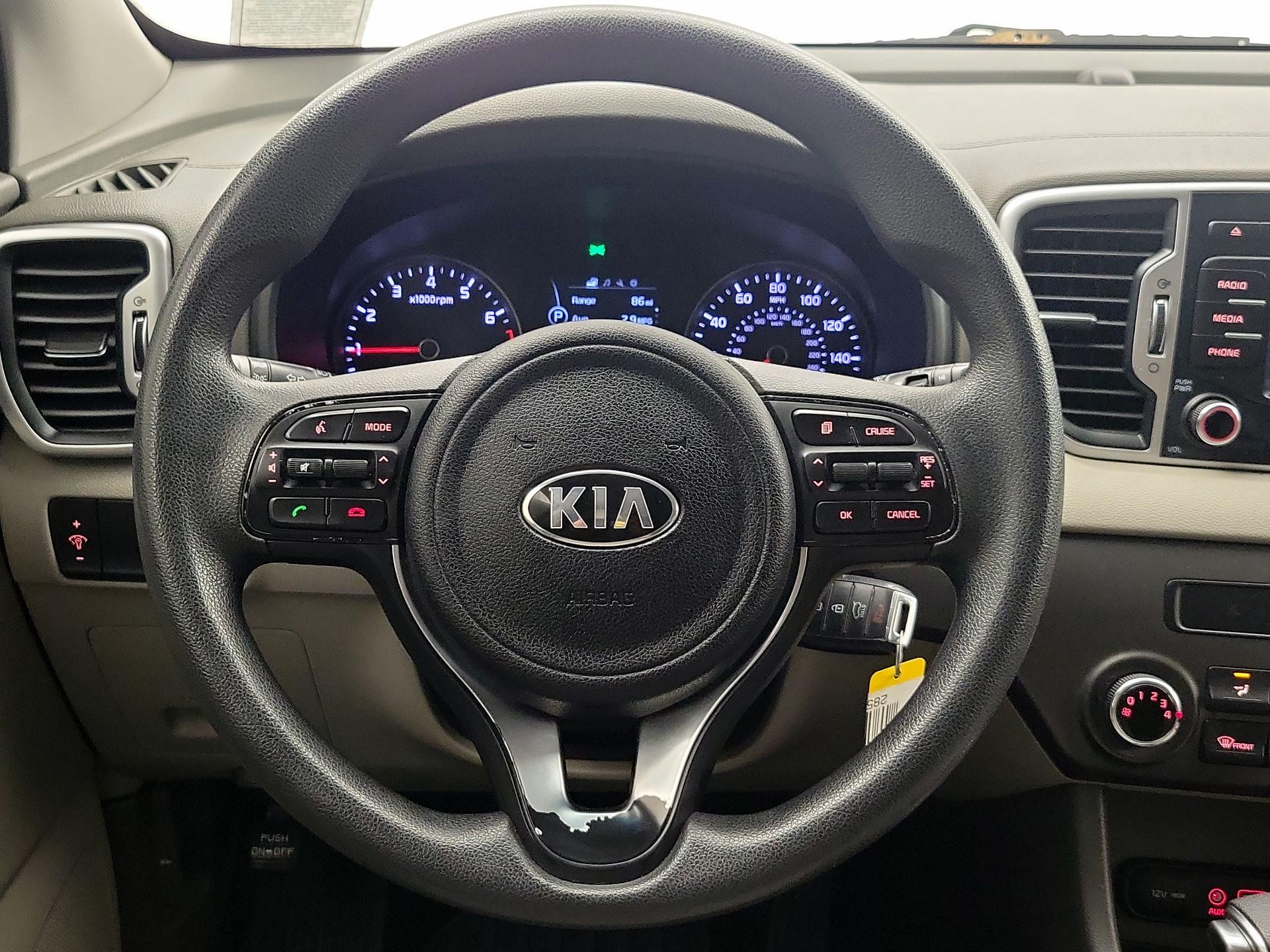 Thumbnail: 2017 Kia Sportage - 10