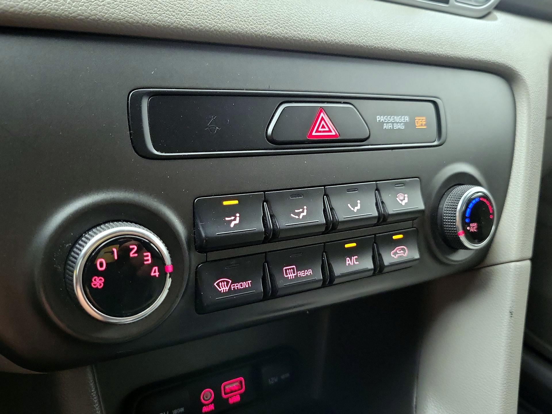 Thumbnail: 2017 Kia Sportage - 16