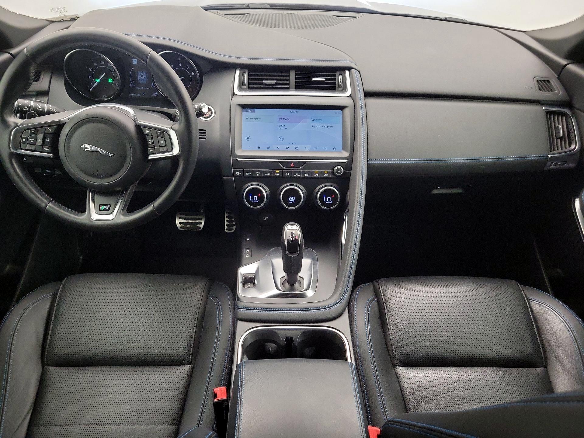 Thumbnail: 2019 Jaguar E-Pace - 9