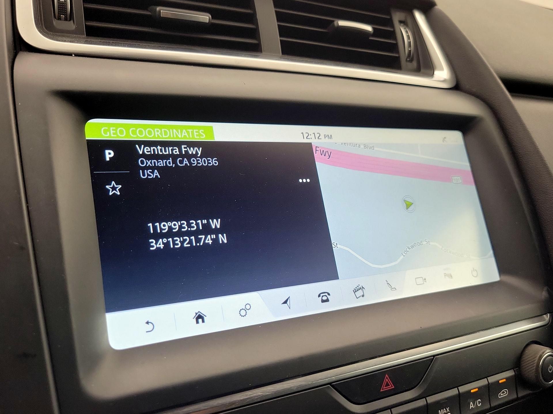 Thumbnail: 2019 Jaguar E-Pace - 14