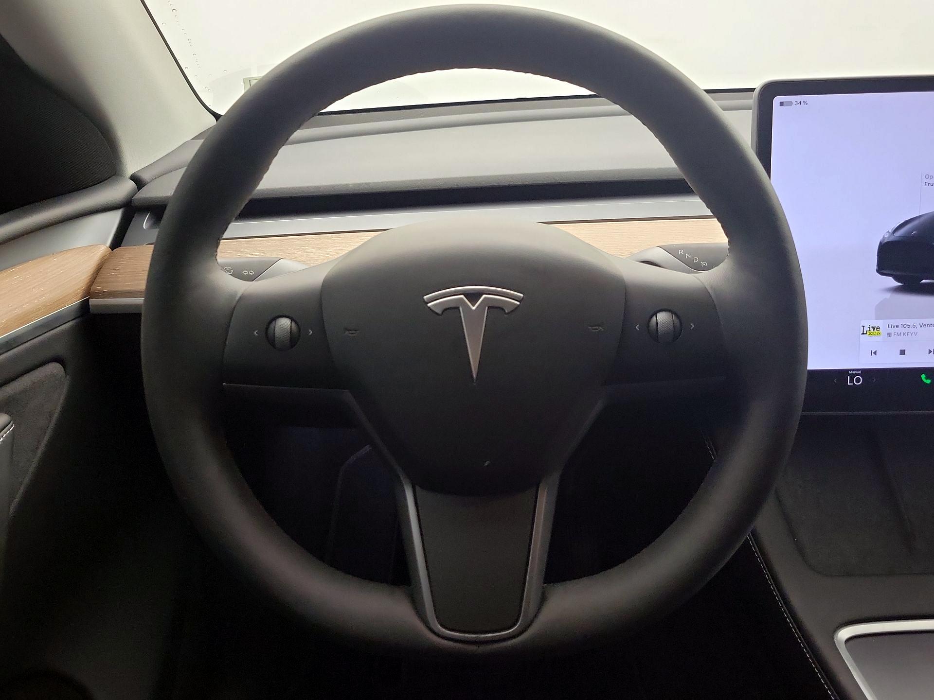 Thumbnail: 2024 Tesla Model Y - 10