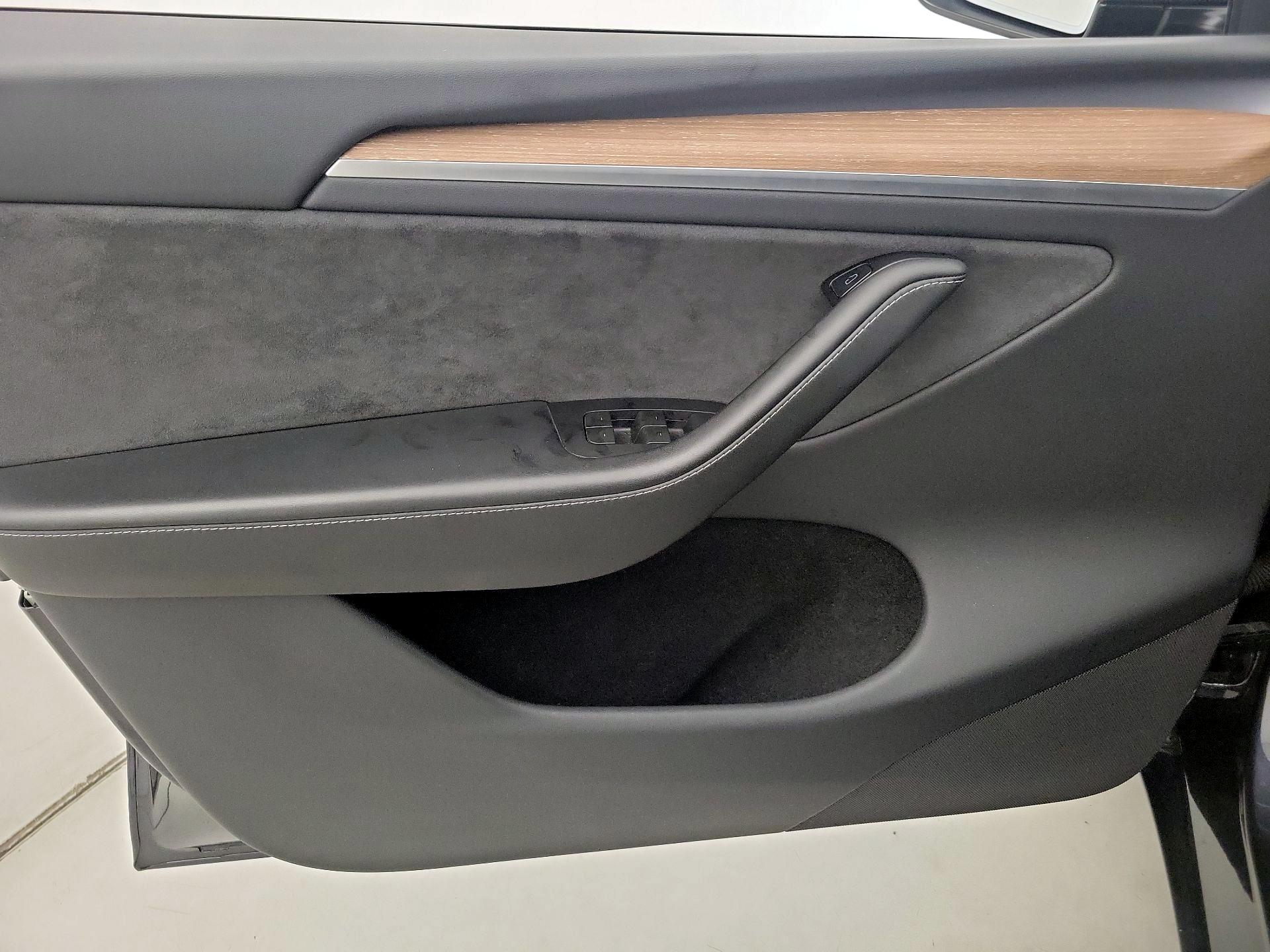 Thumbnail: 2024 Tesla Model Y - 12