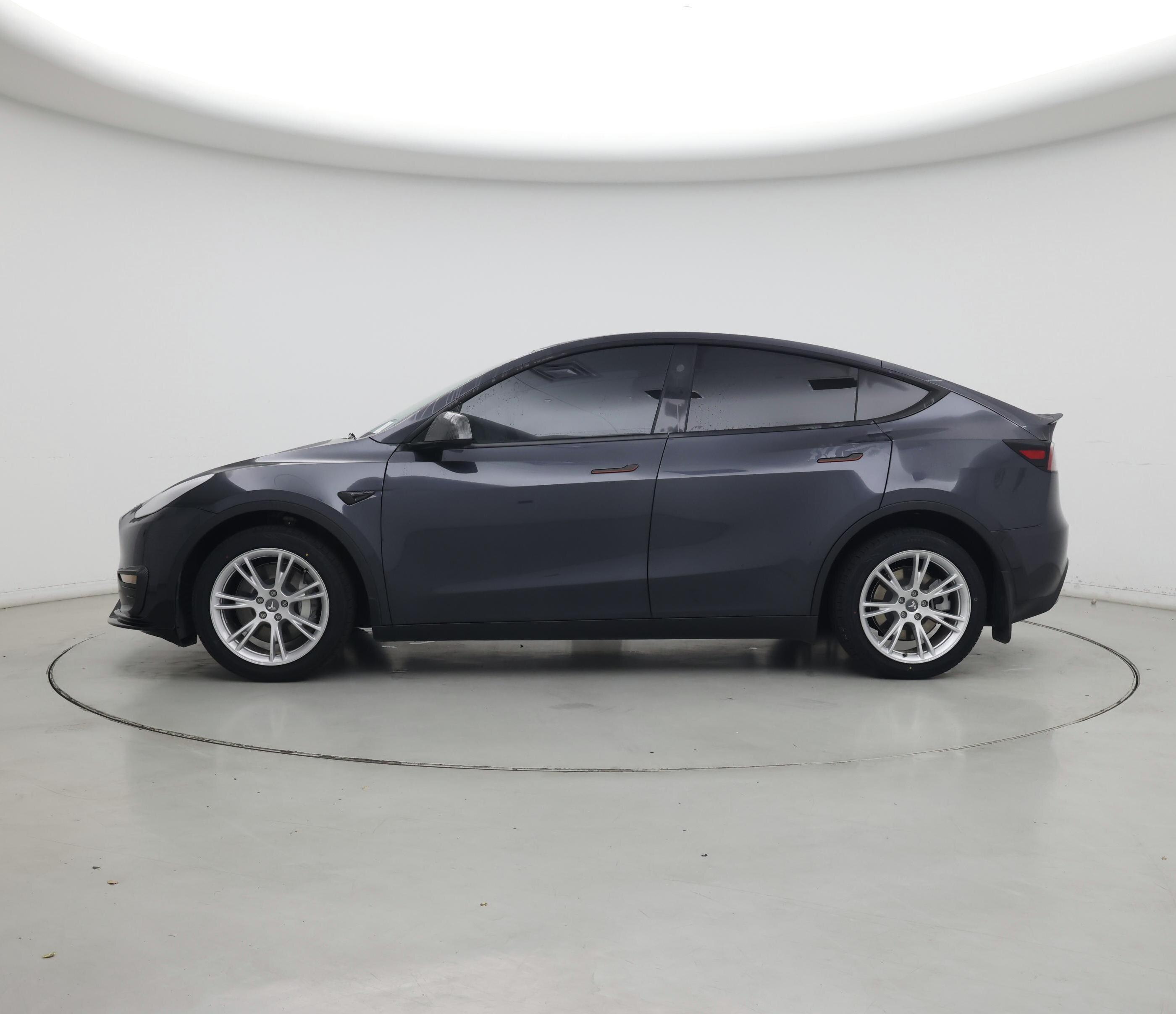 Thumbnail: 2024 Tesla Model Y - 3