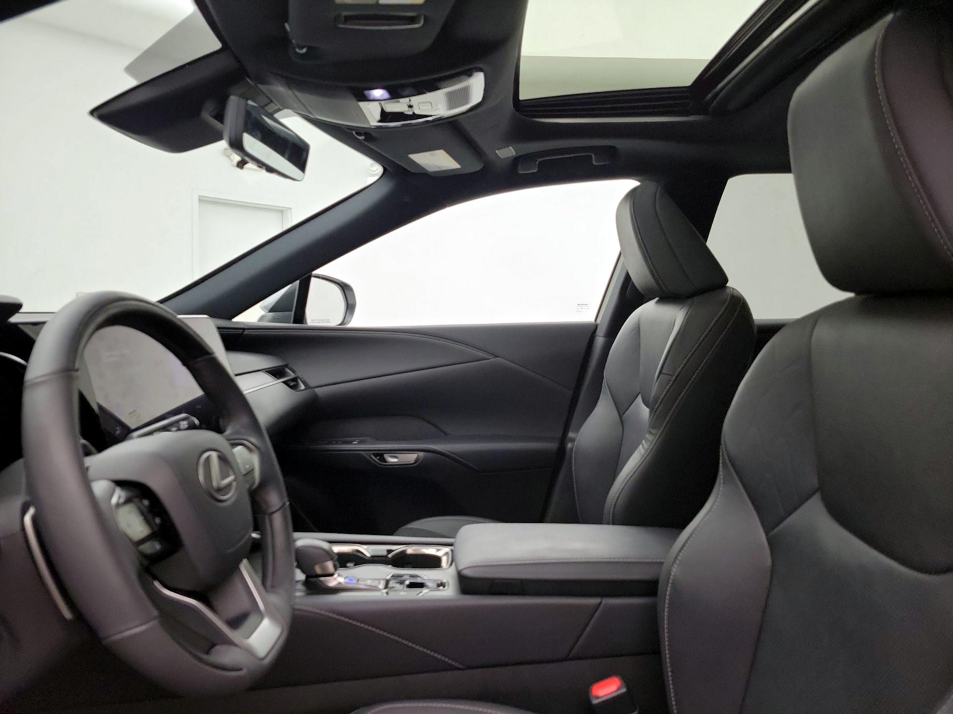 Thumbnail: 2023 Lexus RX - 19