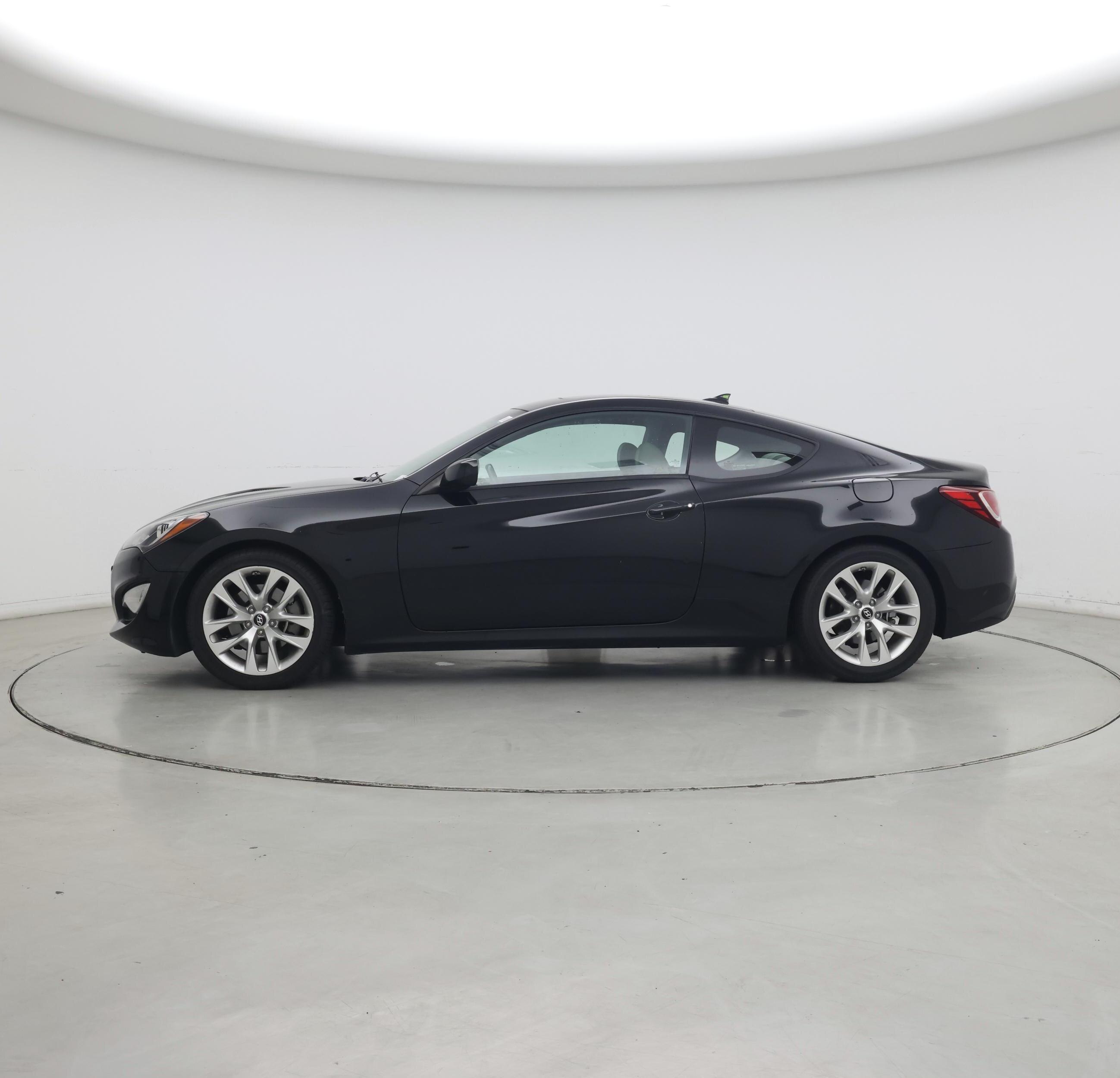 Thumbnail: 2014 Hyundai Genesis - 3