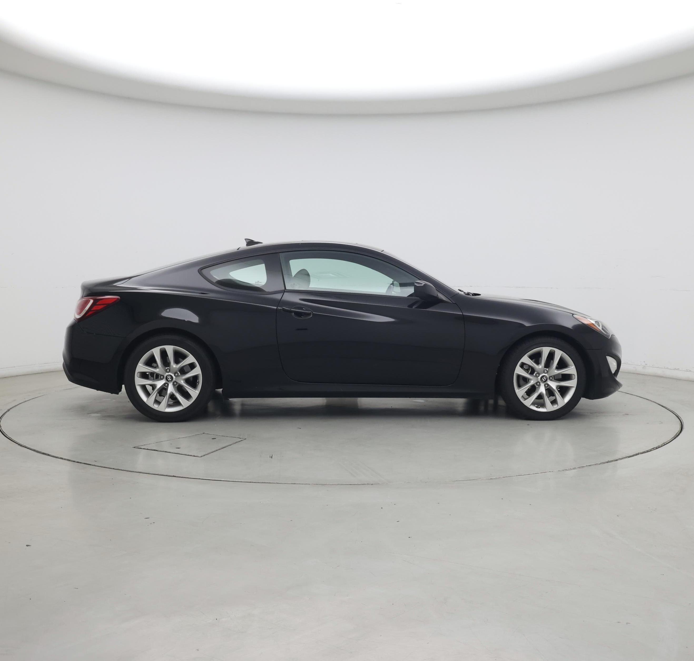 Thumbnail: 2014 Hyundai Genesis - 7