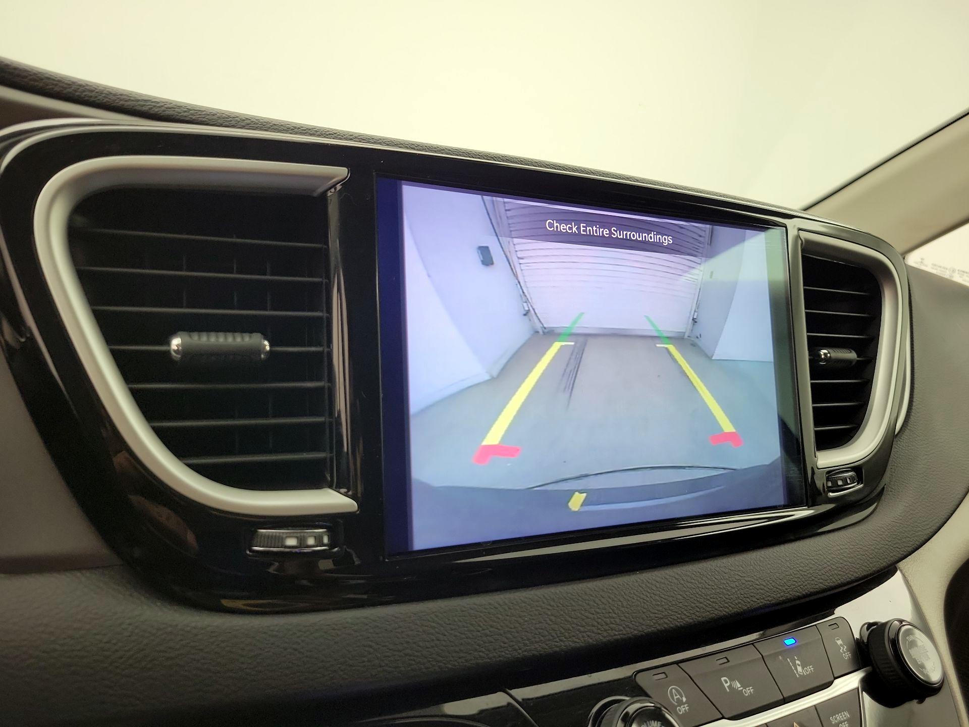 Thumbnail: 2022 Chrysler Pacifica - 14