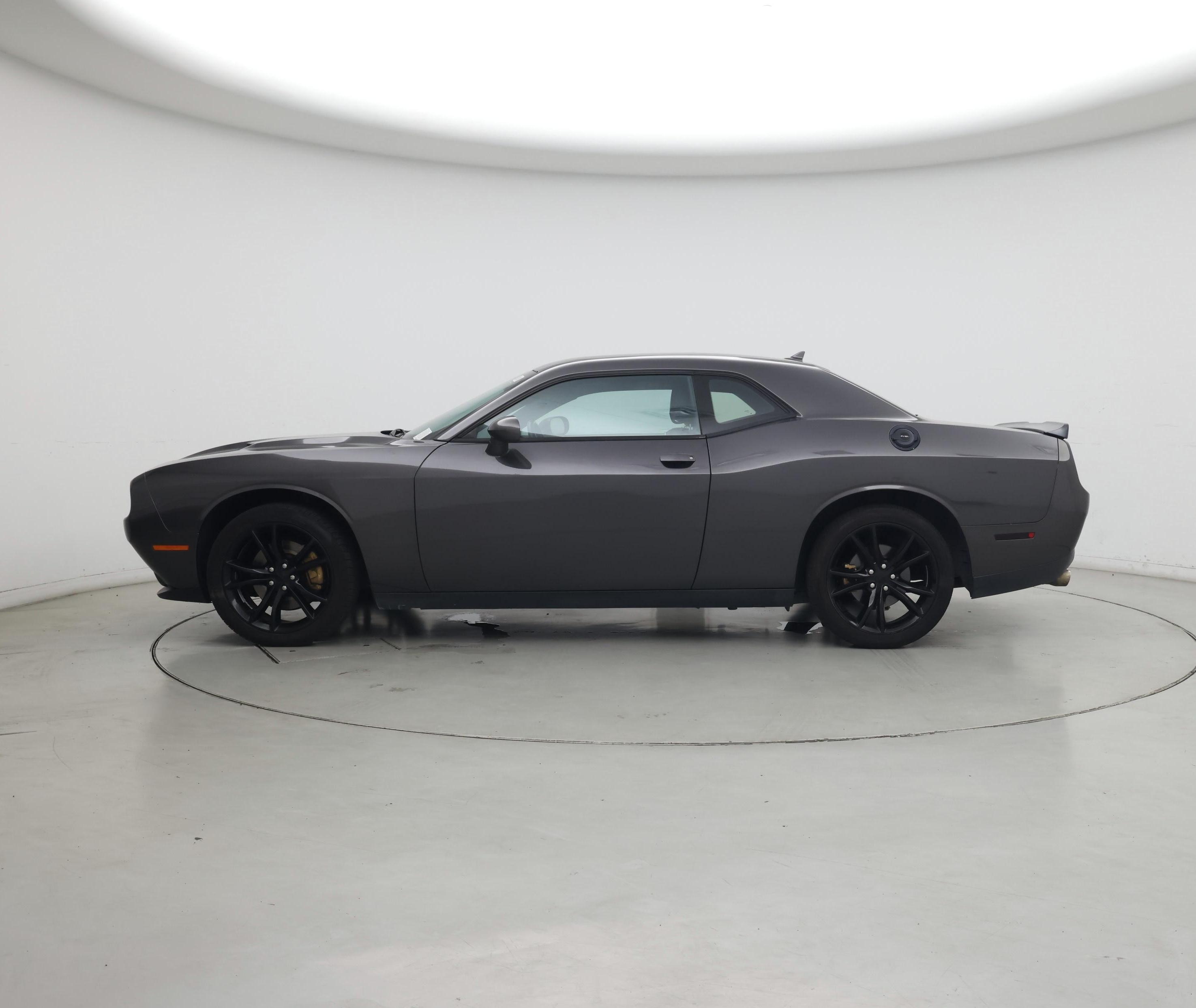 Thumbnail: 2016 Dodge Challenger - 3