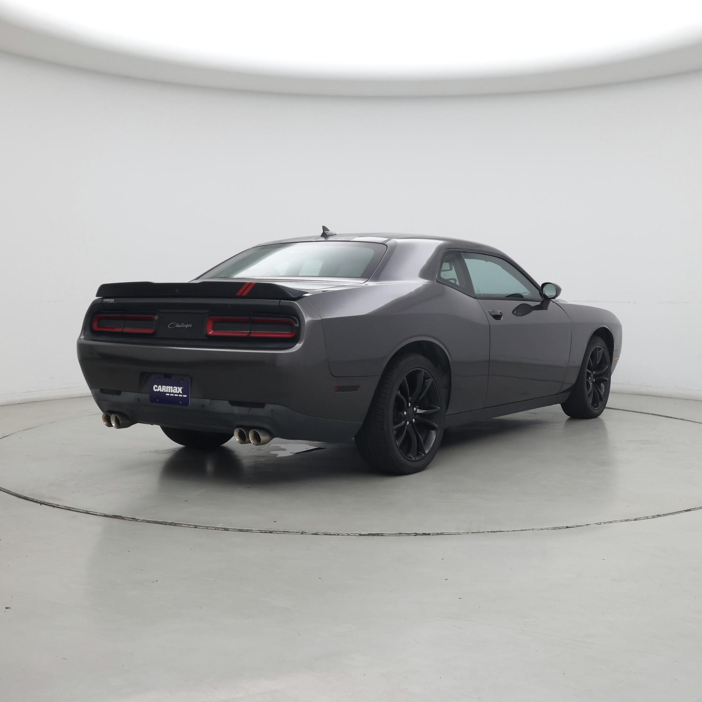 Thumbnail: 2016 Dodge Challenger - 8