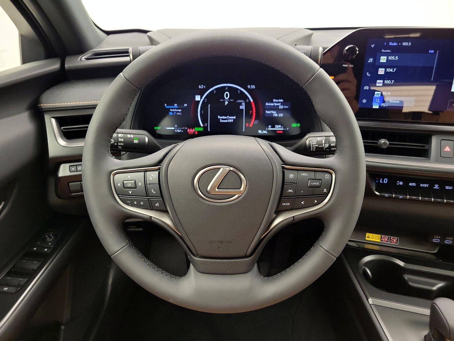 Thumbnail: 2025 Lexus UX - 10