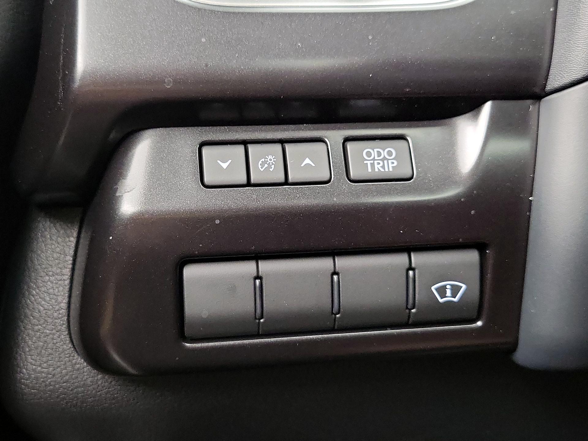 Thumbnail: 2025 Lexus UX - 13