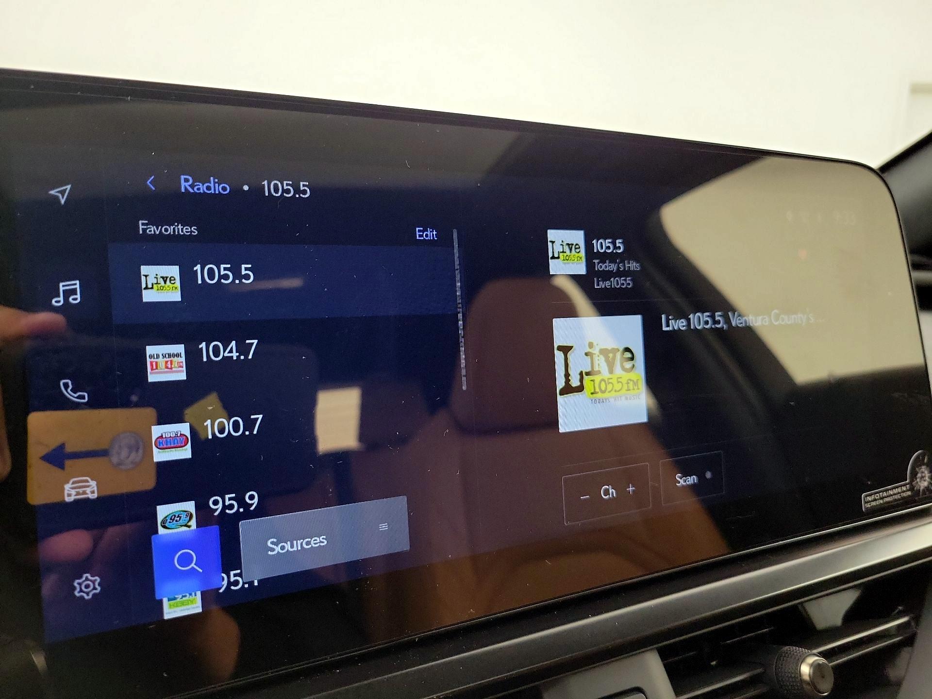 Thumbnail: 2025 Lexus UX - 15