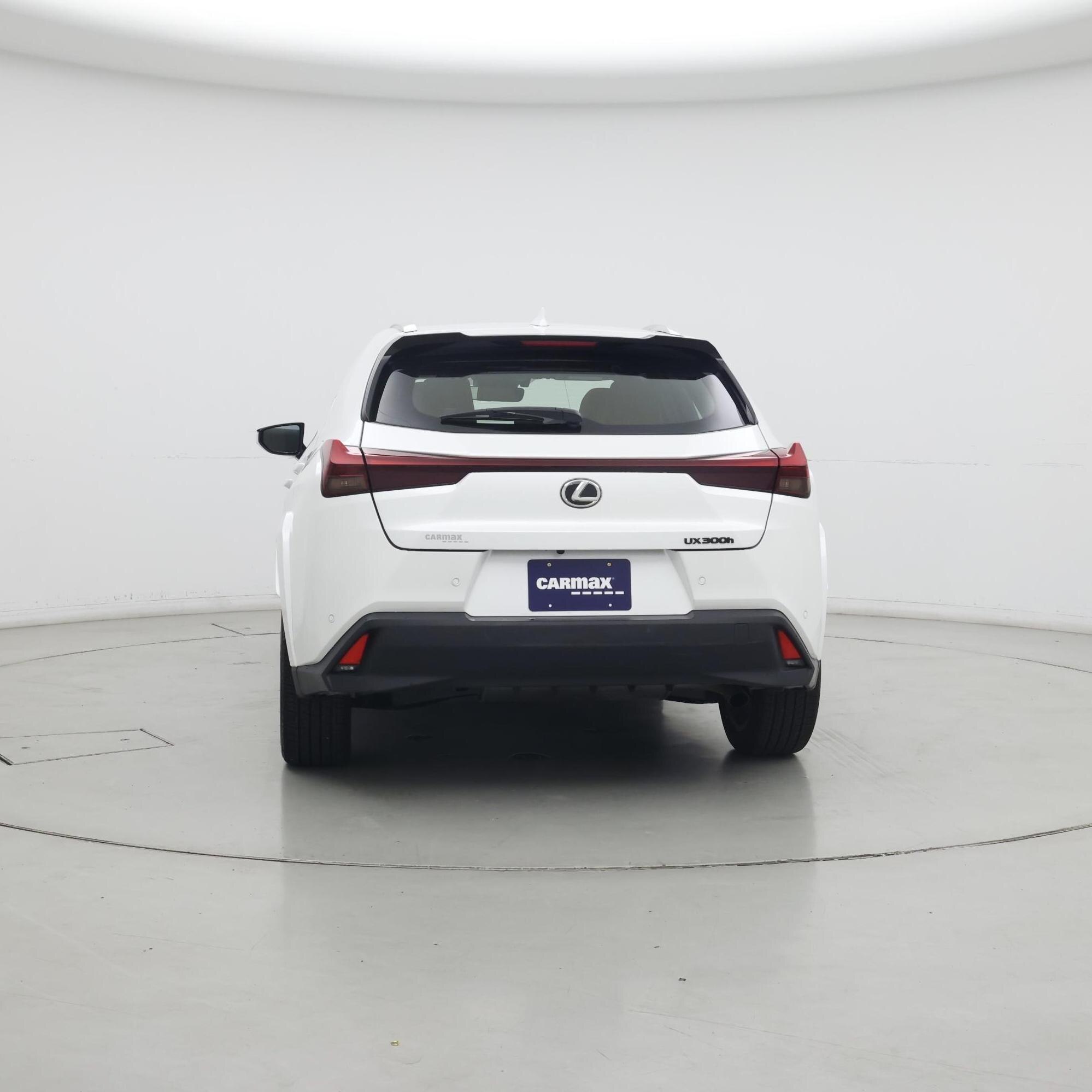 Thumbnail: 2025 Lexus UX - 6