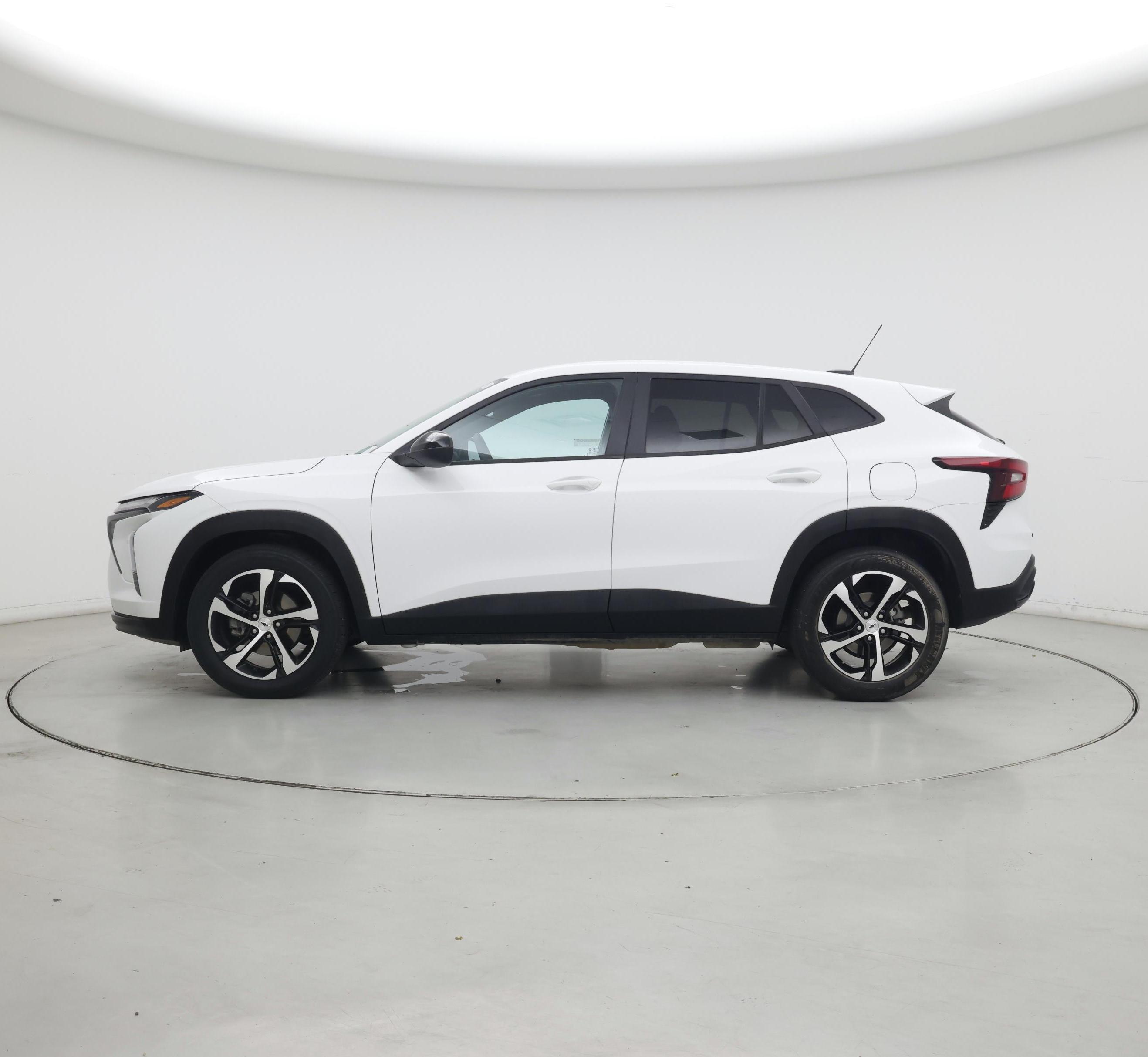 Thumbnail: 2024 Chevrolet Trax - 3