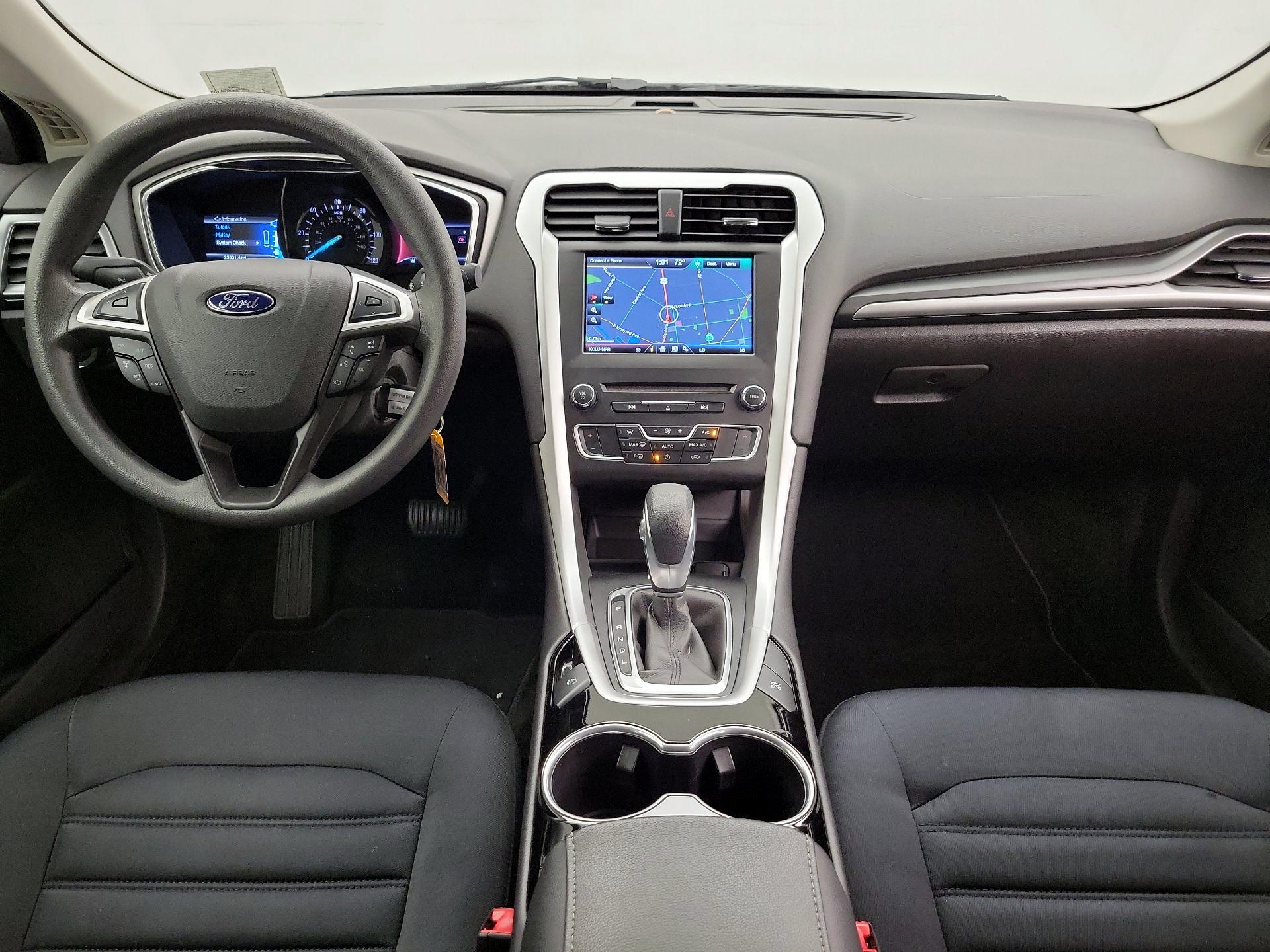 Thumbnail: 2016 Ford Fusion - 9