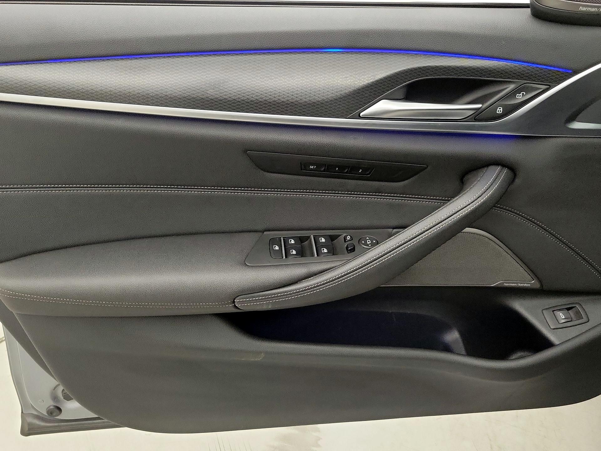 Thumbnail: 2023 BMW 5 Series - 12