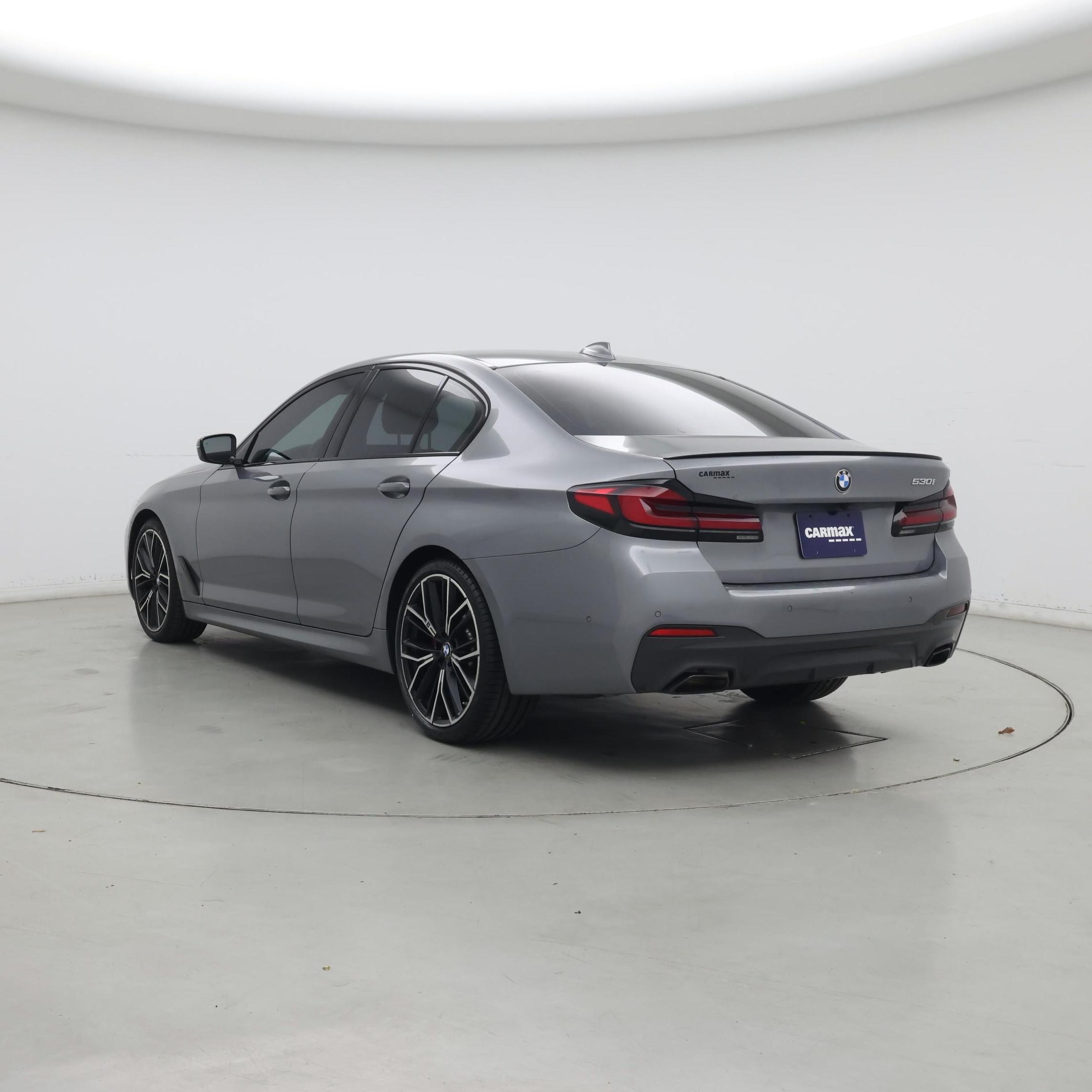 Thumbnail: 2023 BMW 5 Series - 2