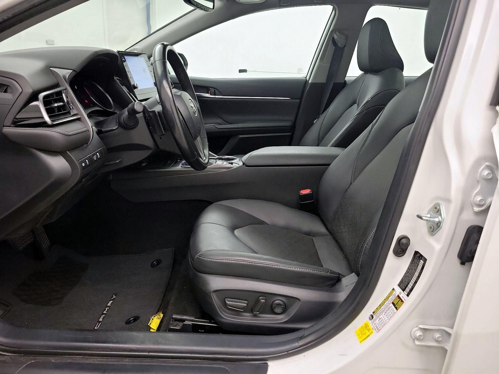 2023 Toyota Camry XSE - Photo 12