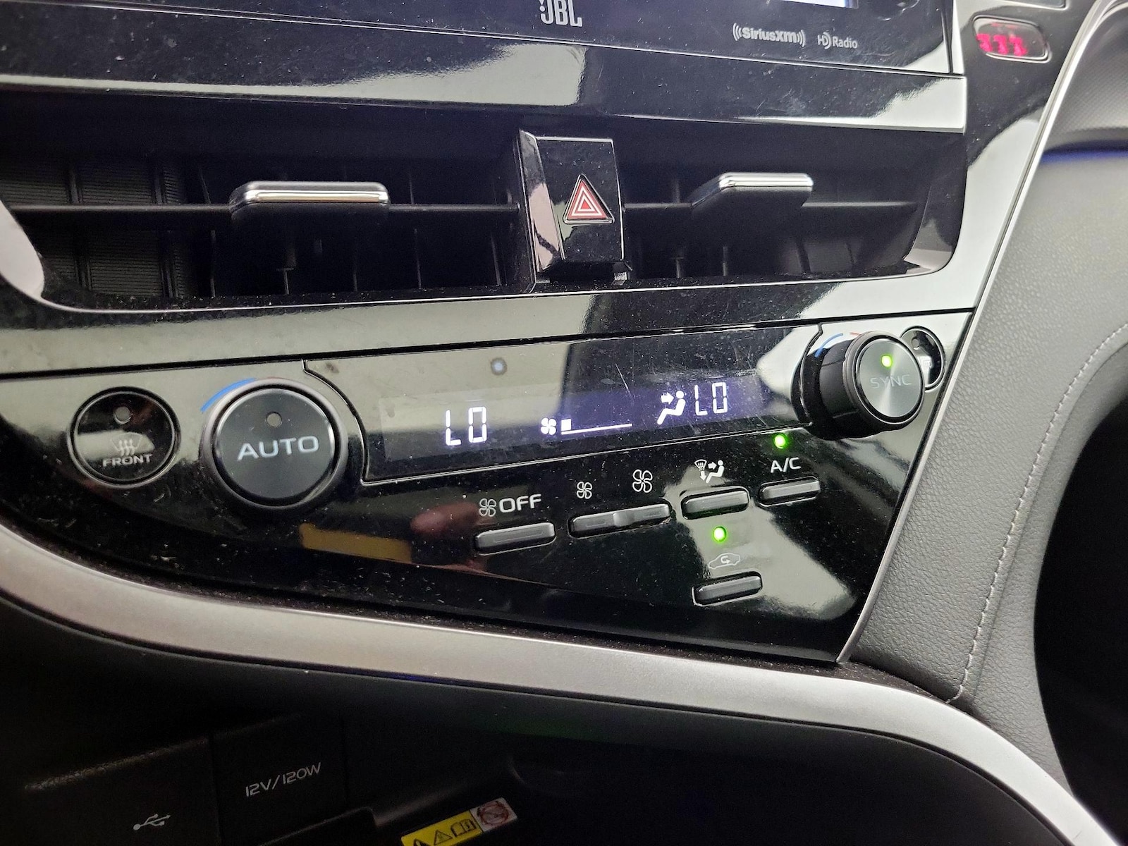 2023 Toyota Camry XSE - Photo 17
