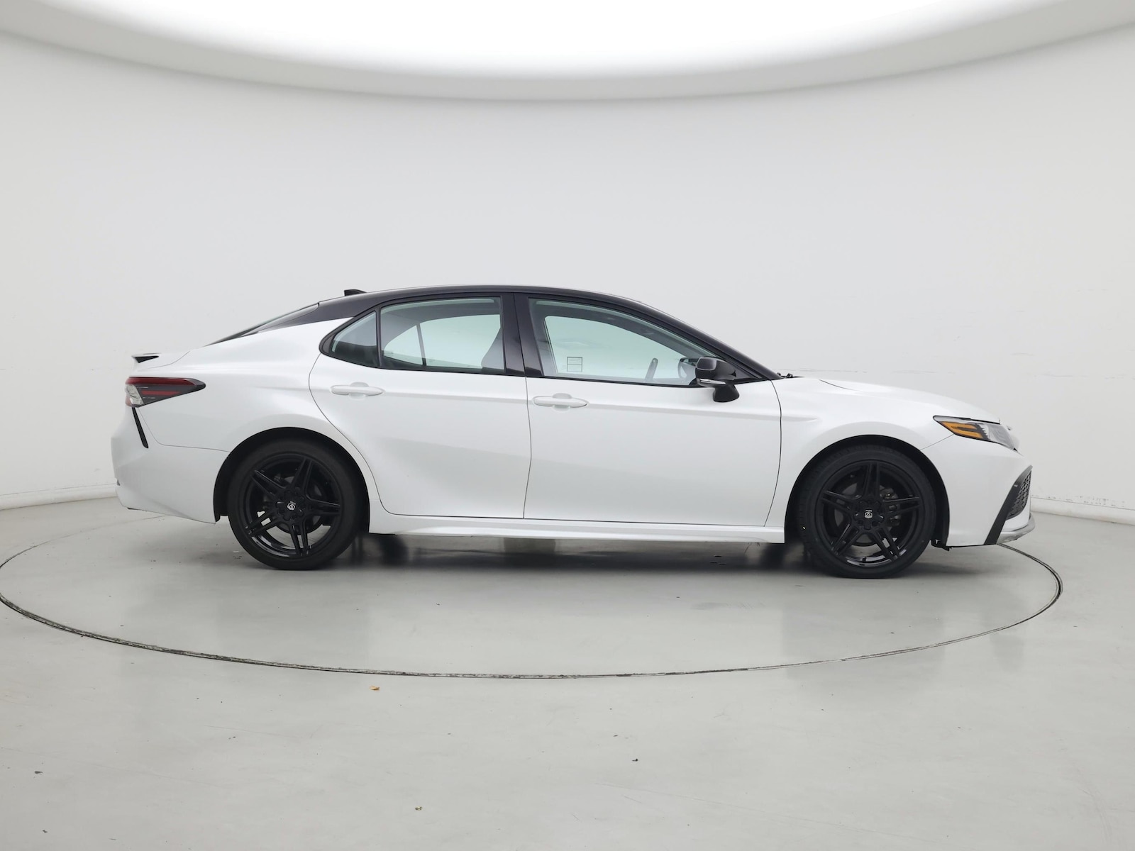 2023 Toyota Camry XSE - Photo 8
