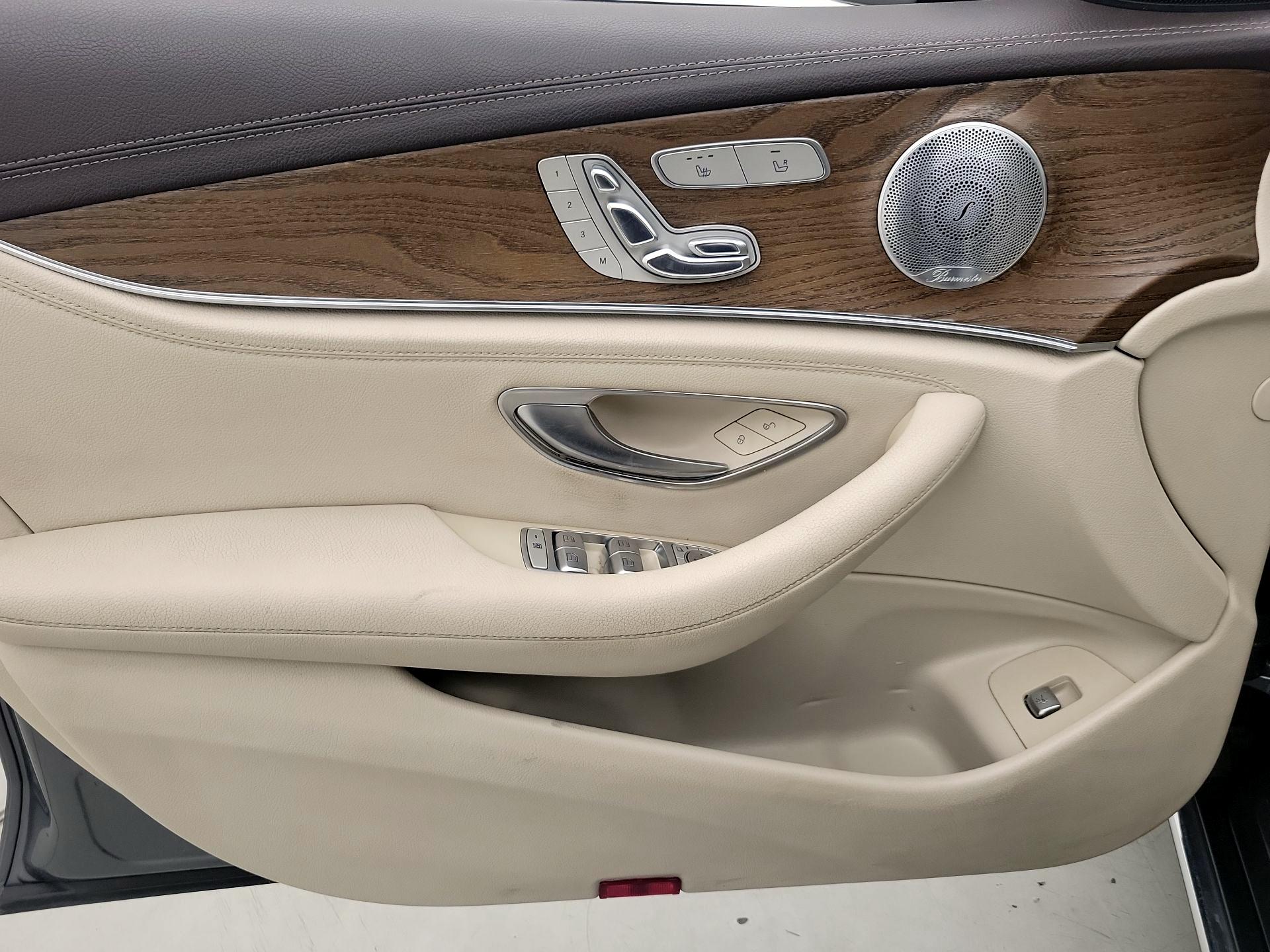 Thumbnail: 2018 Mercedes-Benz E-Class - 12