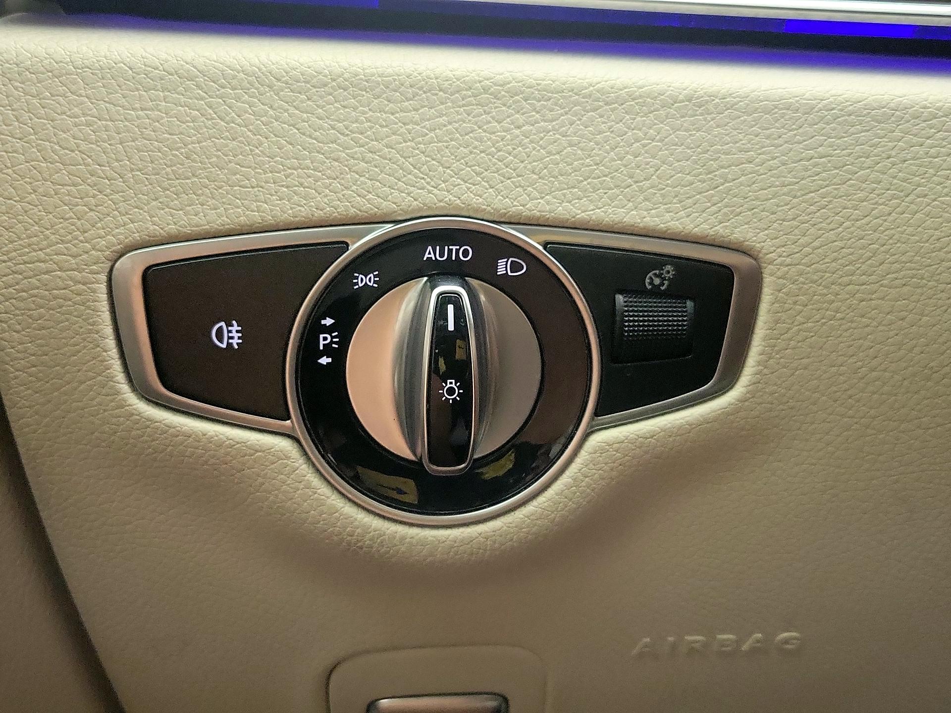 Thumbnail: 2018 Mercedes-Benz E-Class - 13