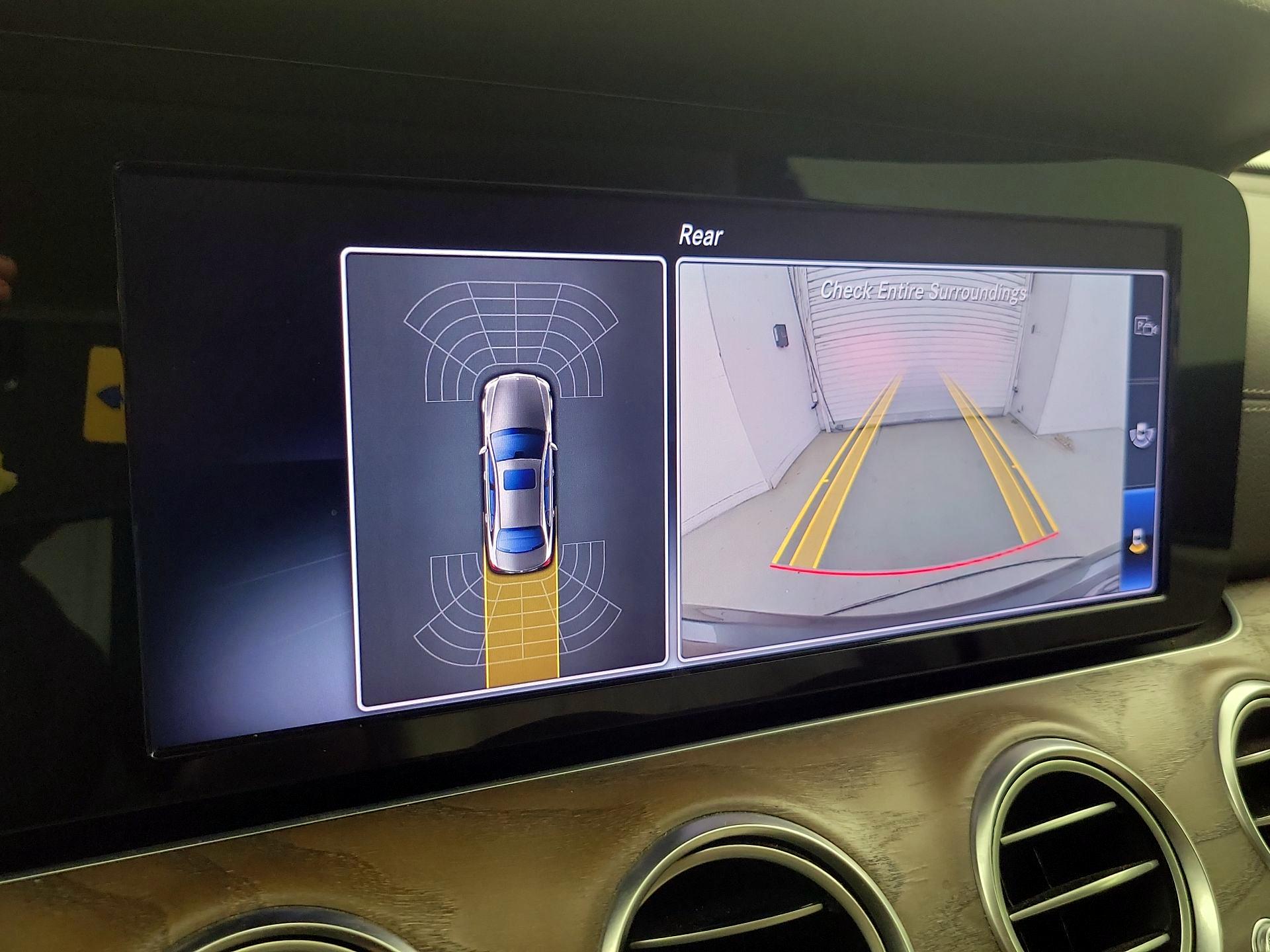 Thumbnail: 2018 Mercedes-Benz E-Class - 15