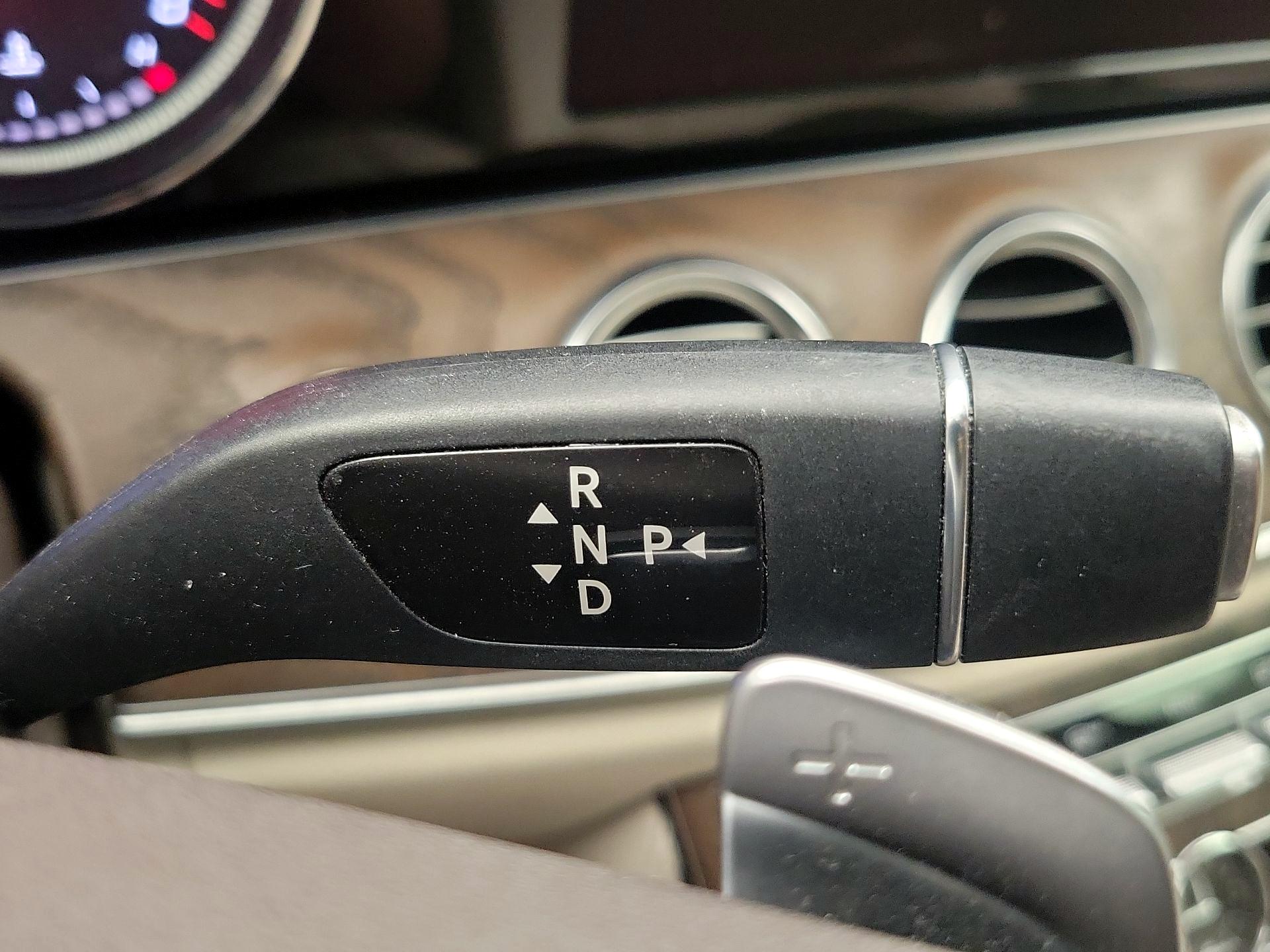 Thumbnail: 2018 Mercedes-Benz E-Class - 18