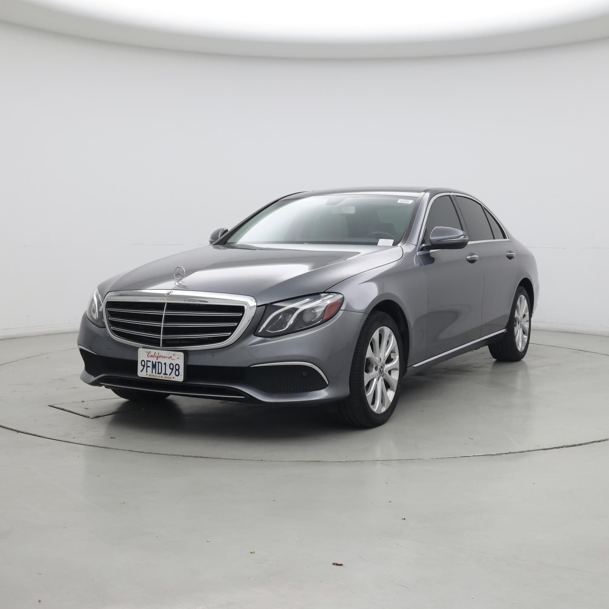 Thumbnail: 2018 Mercedes-Benz E-Class - 4