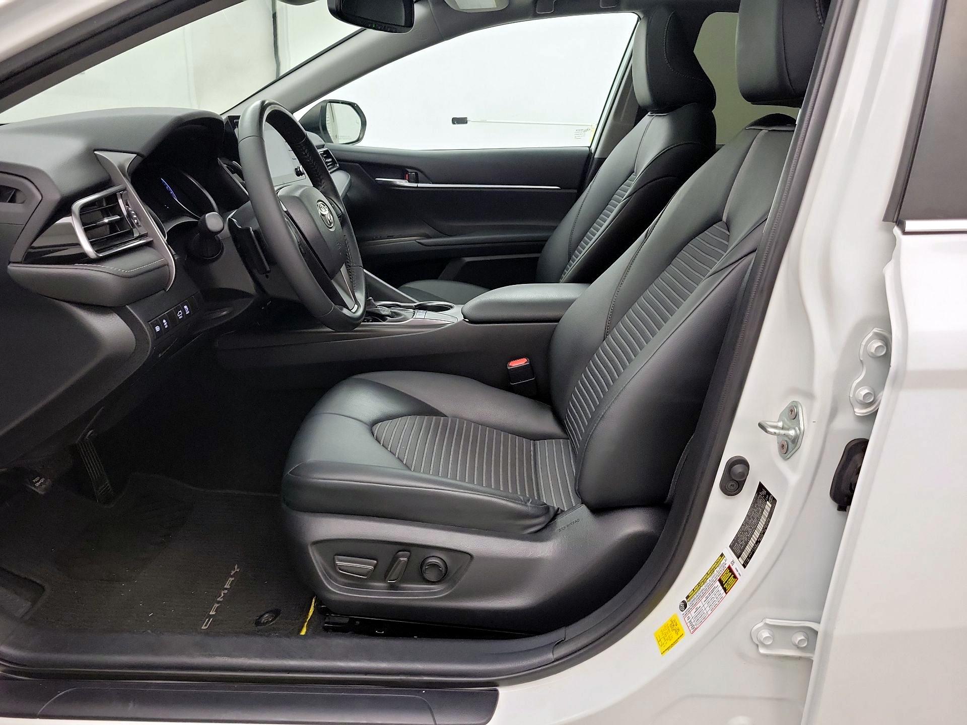 Thumbnail: 2023 Toyota Camry - 11