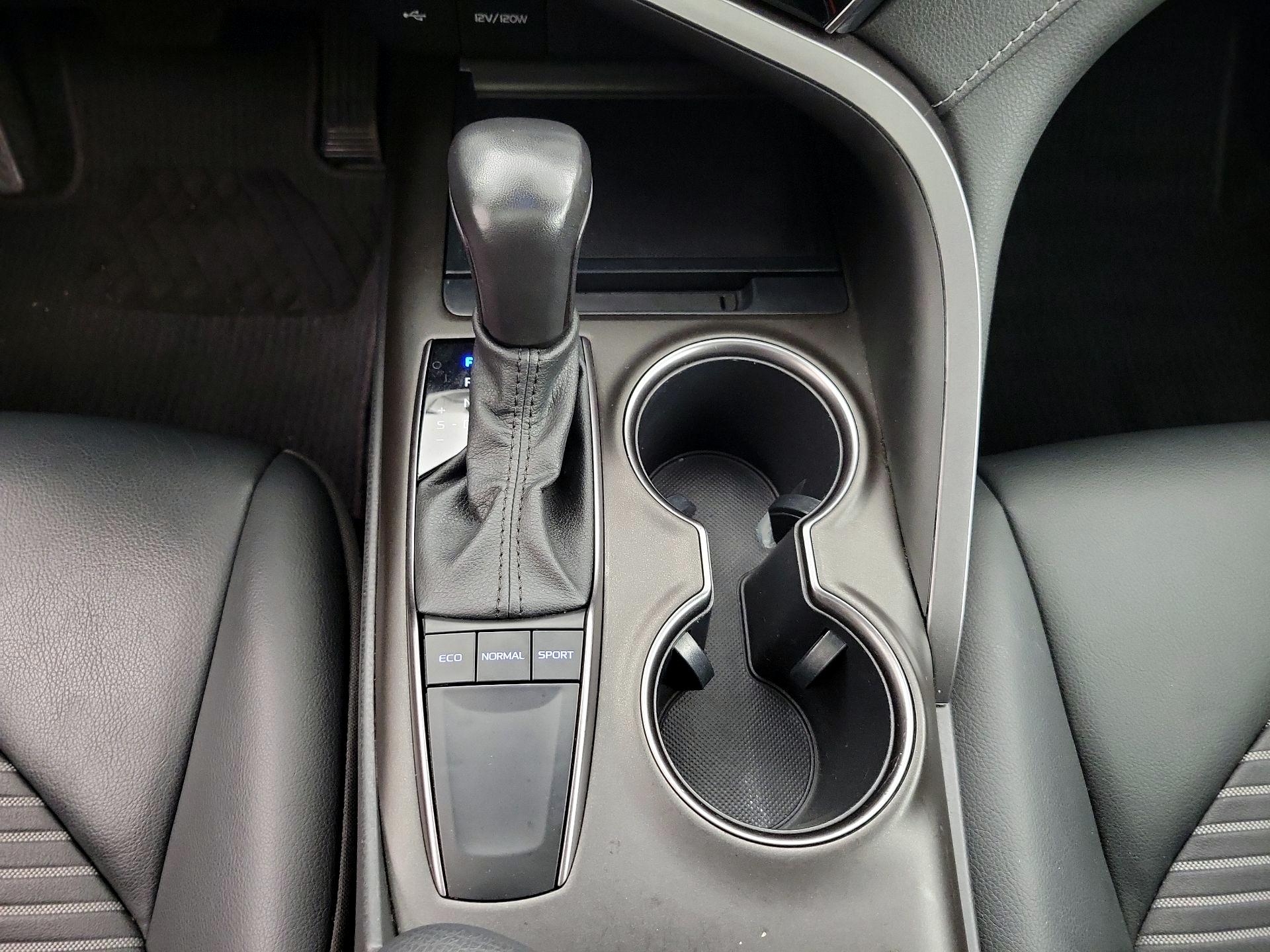 Thumbnail: 2023 Toyota Camry - 17