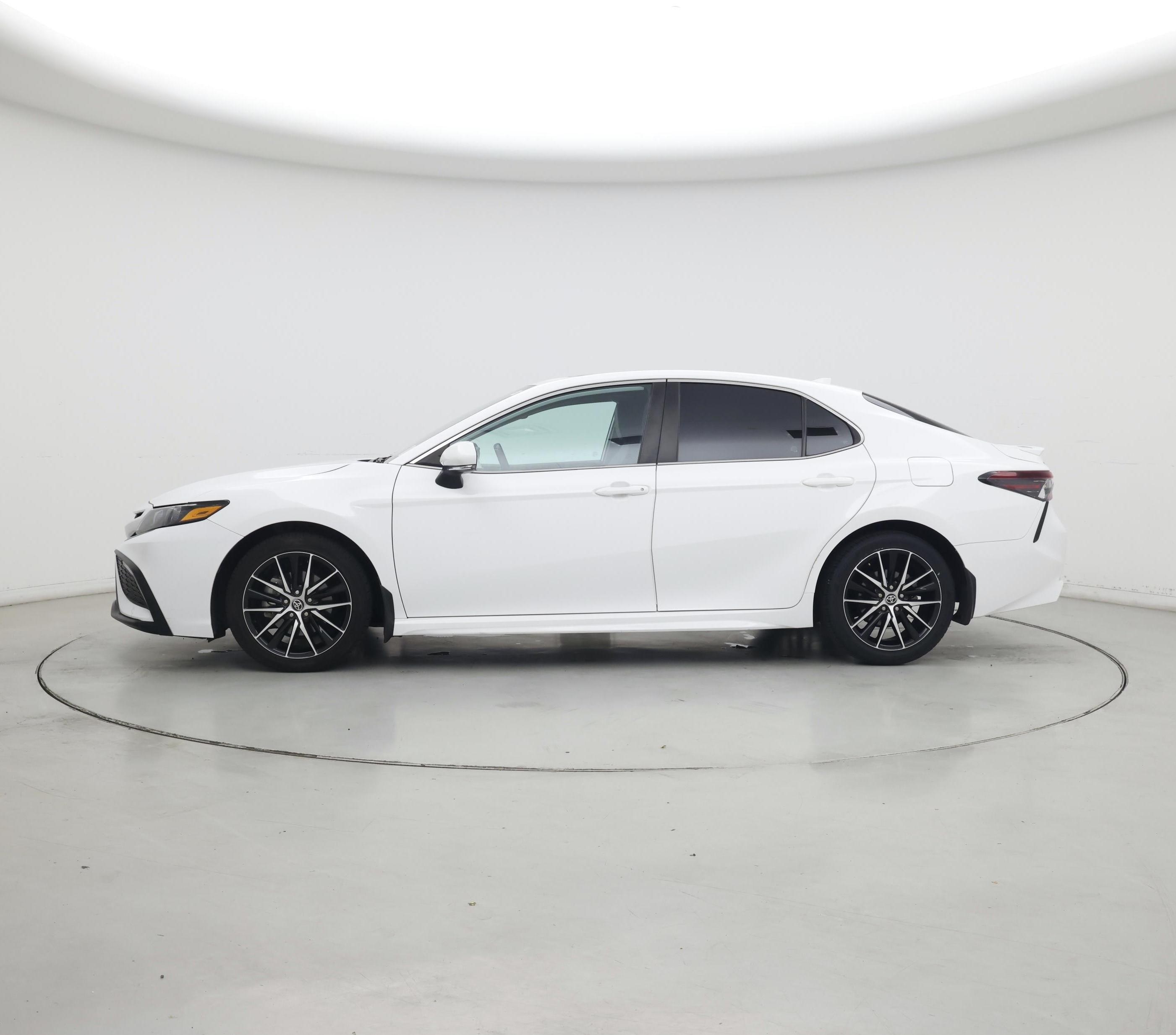 Thumbnail: 2023 Toyota Camry - 3