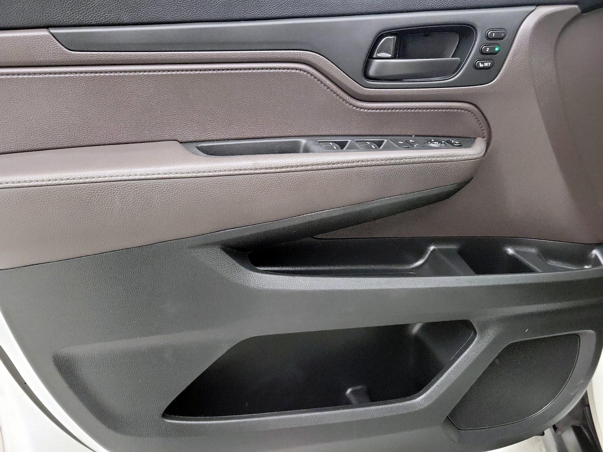 Thumbnail: 2019 Honda Odyssey - 12