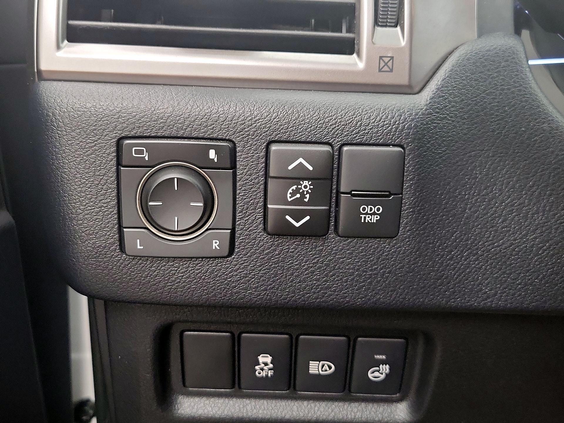 Thumbnail: 2023 Lexus GX - 13