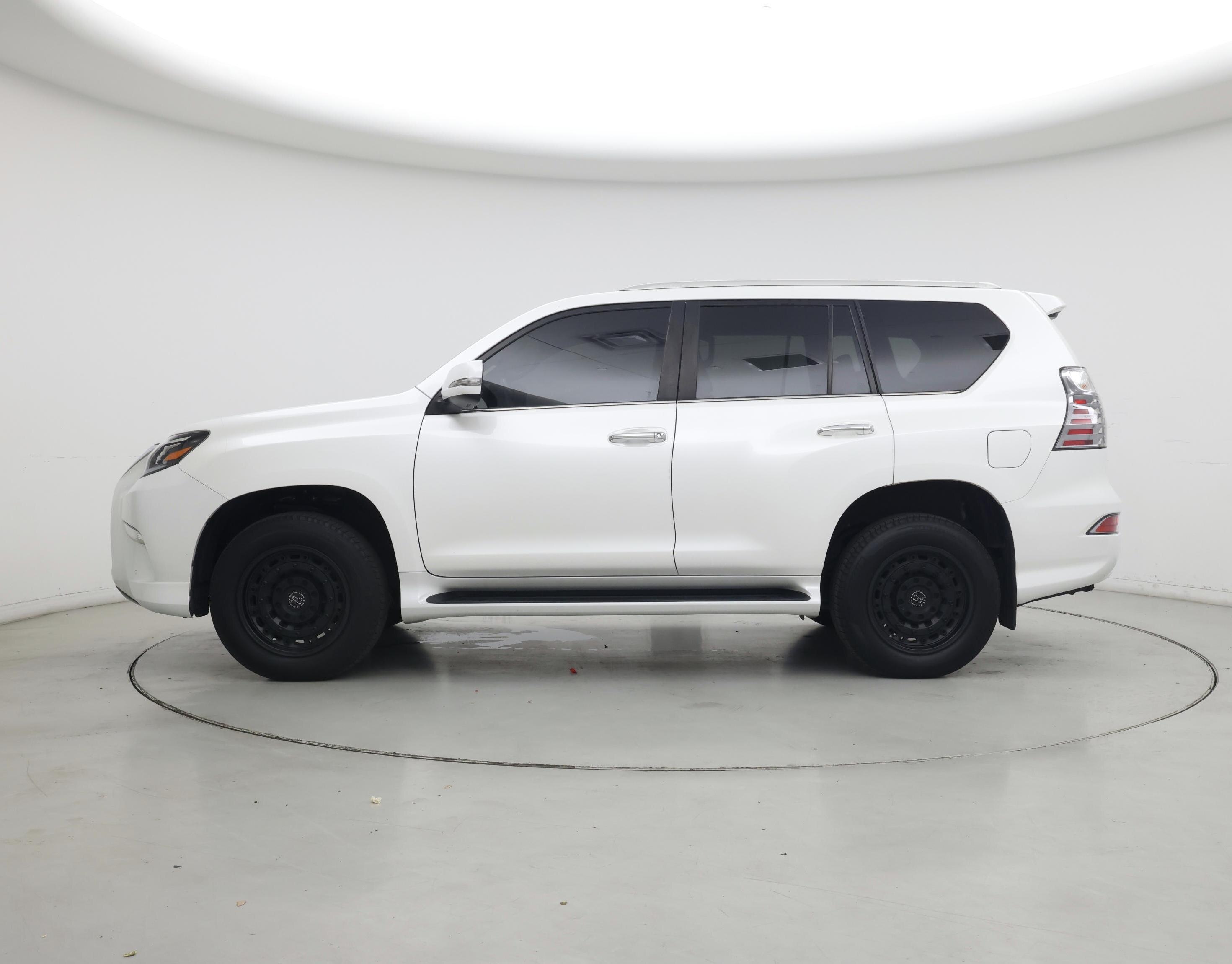Thumbnail: 2023 Lexus GX - 3