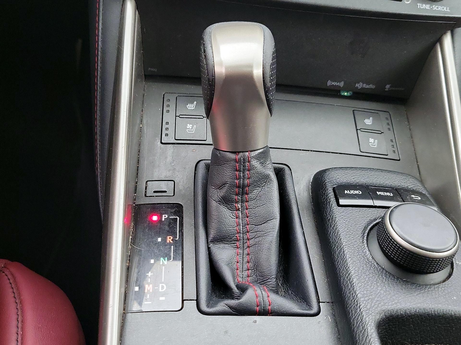 Thumbnail: 2015 Lexus IS - 17