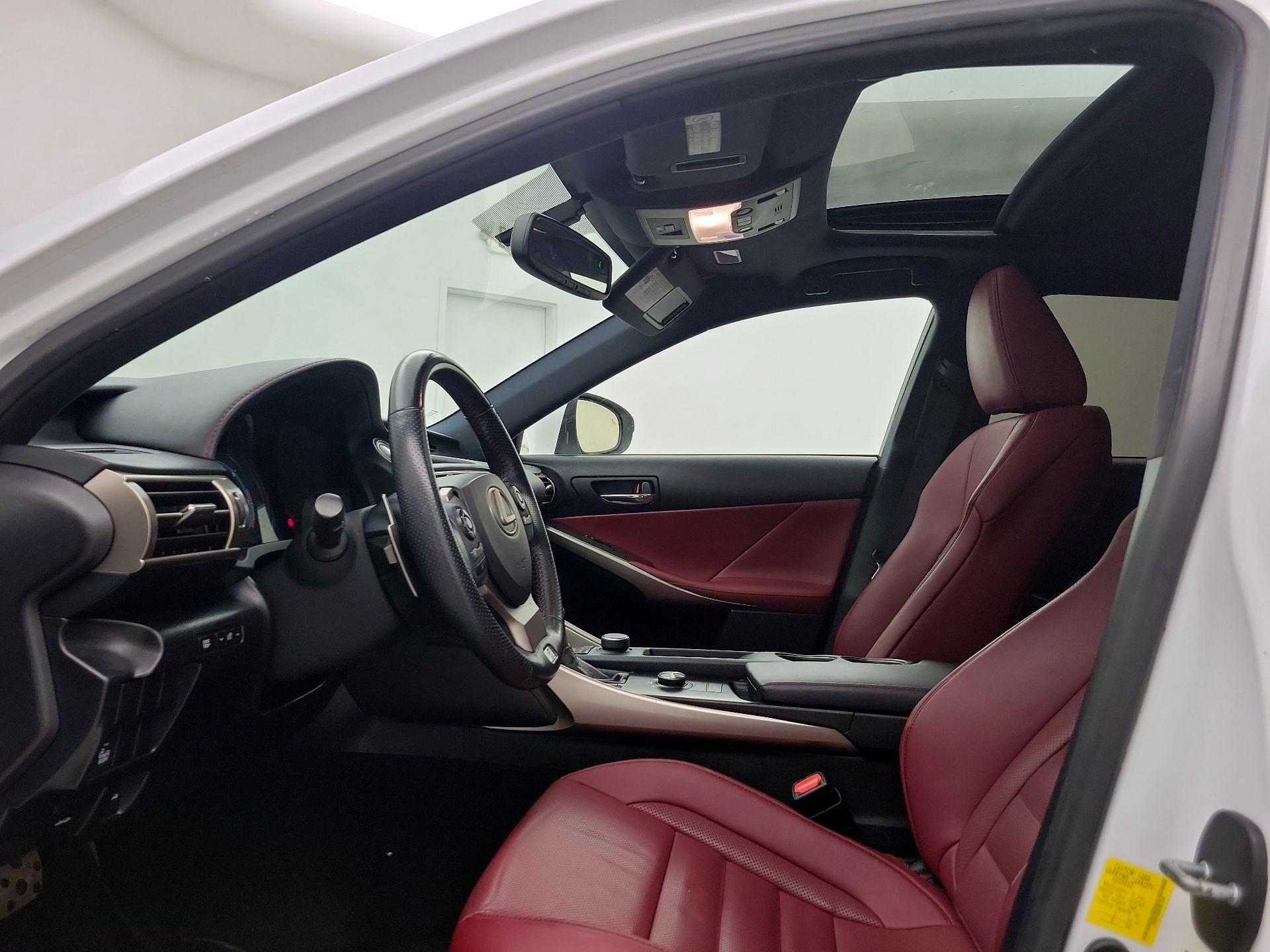 Thumbnail: 2015 Lexus IS - 19