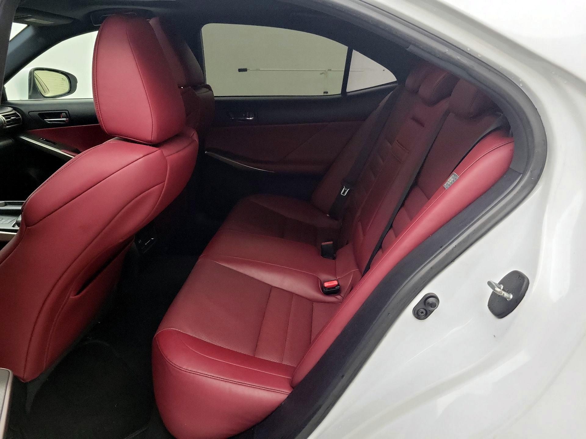 Thumbnail: 2015 Lexus IS - 20