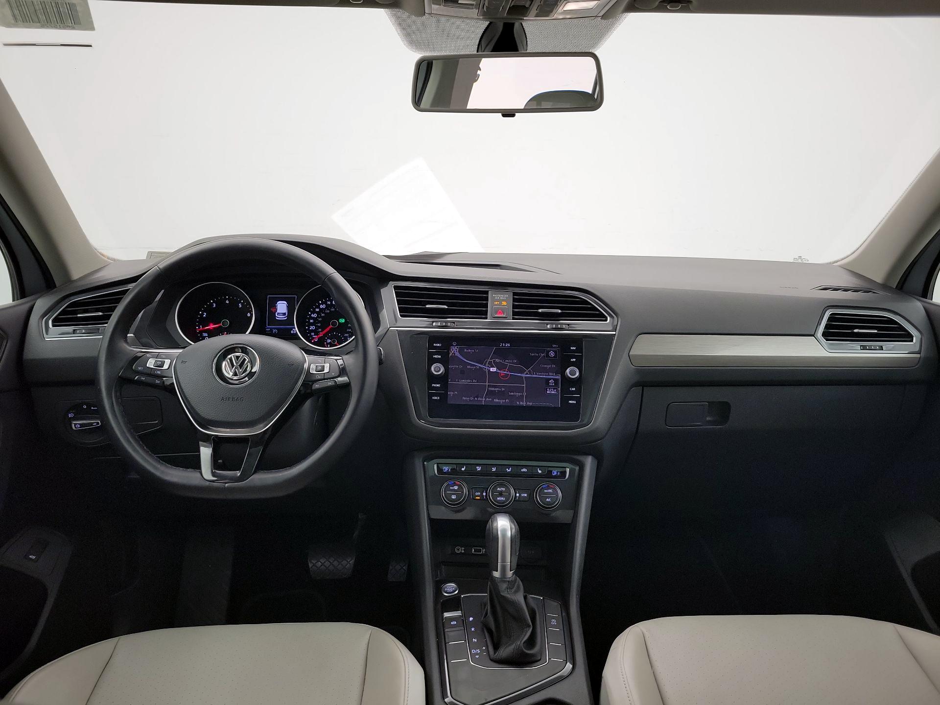 Thumbnail: 2018 Volkswagen Tiguan - 9