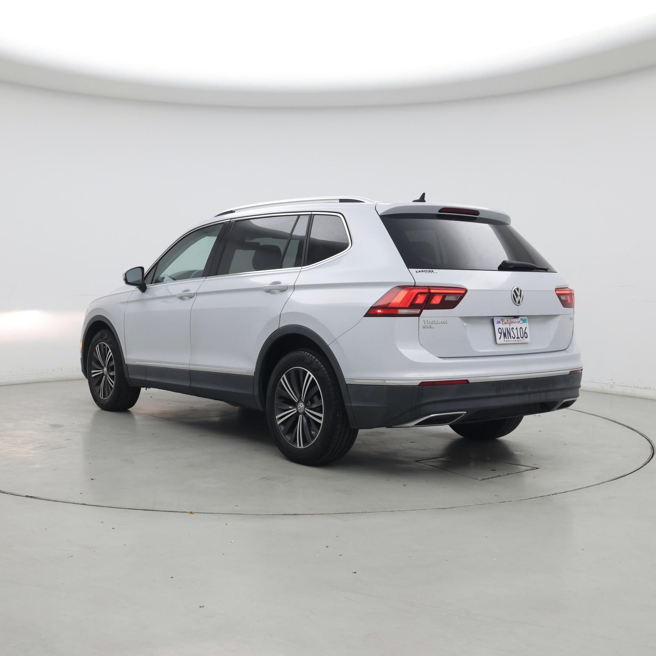 Thumbnail: 2018 Volkswagen Tiguan - 2